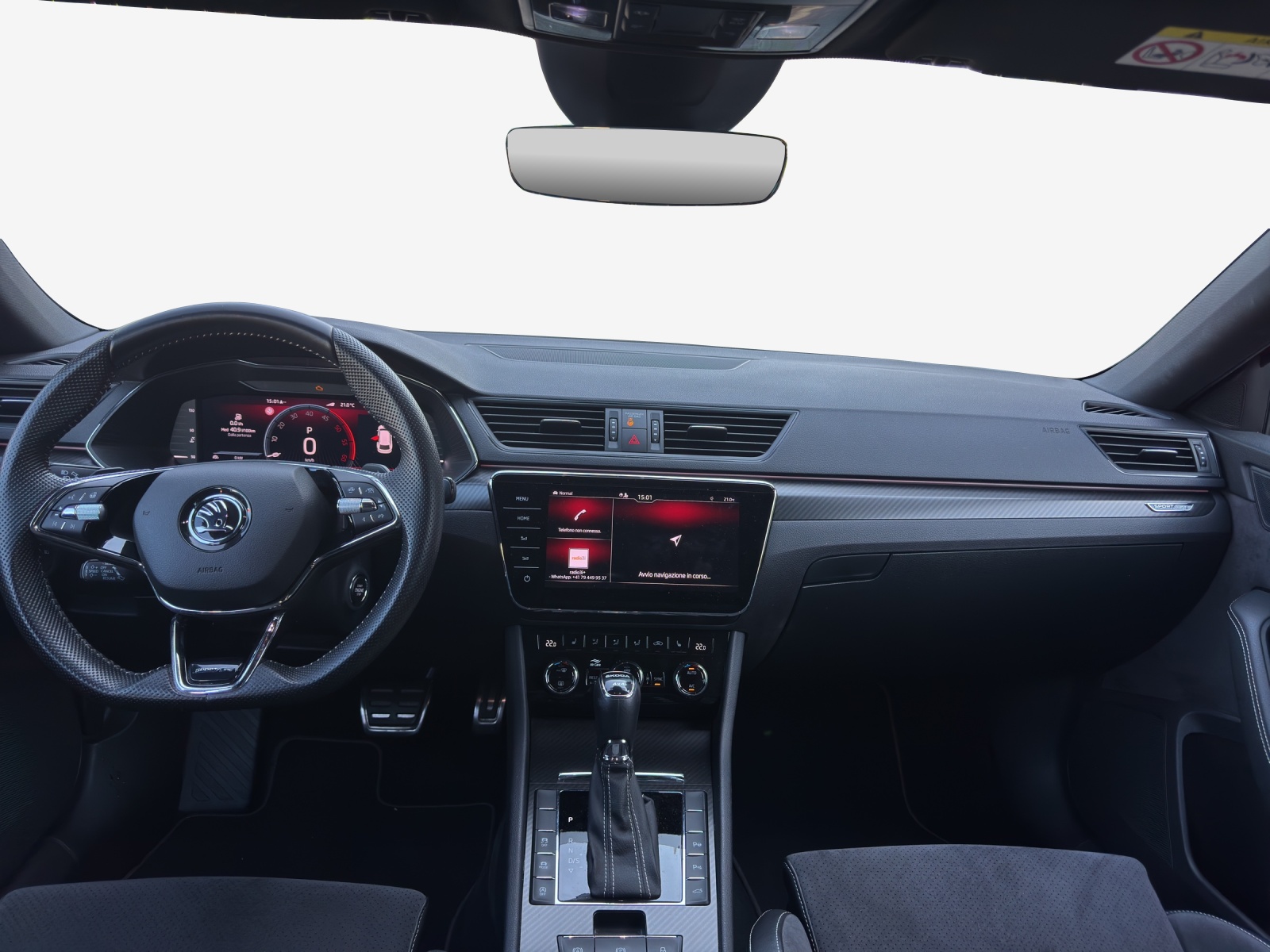 SKODA Superb Combi 2.0 TDi SportLine Light 4x4 DSG-image-8