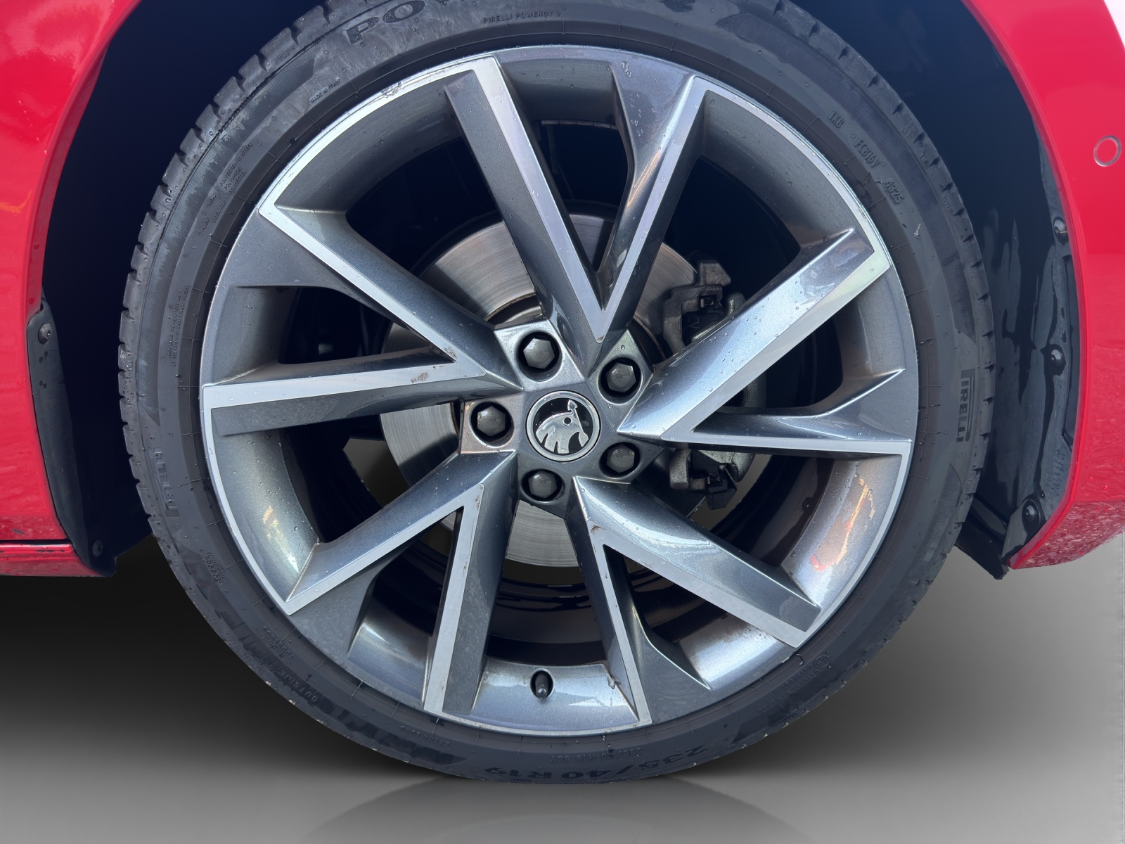 SKODA Superb Combi 2.0 TDi SportLine Light 4x4 DSG-image-15