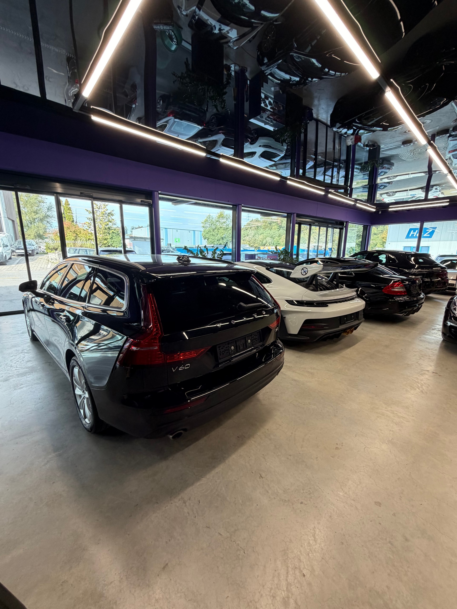 VOLVO V60 B4 Benzin Mild Hybrid Momentum Geartronic-image-5