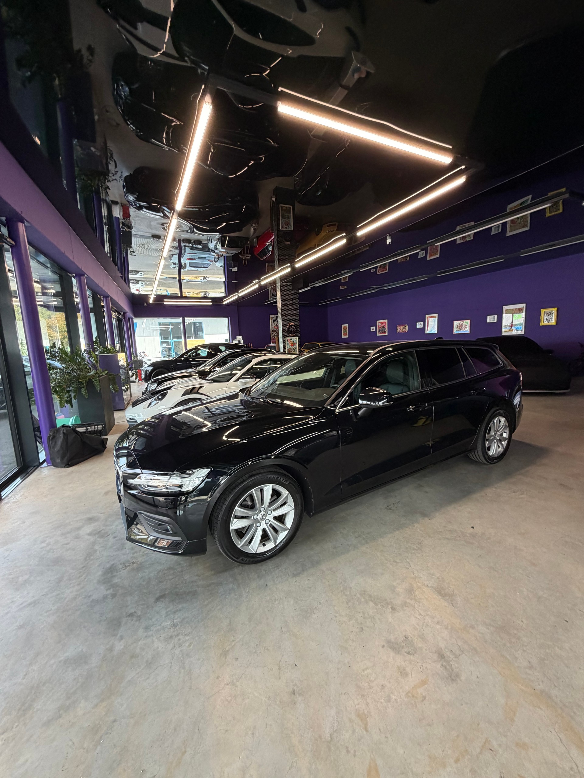 VOLVO V60 B4 Benzin Mild Hybrid Momentum Geartronic-showroom-element-3