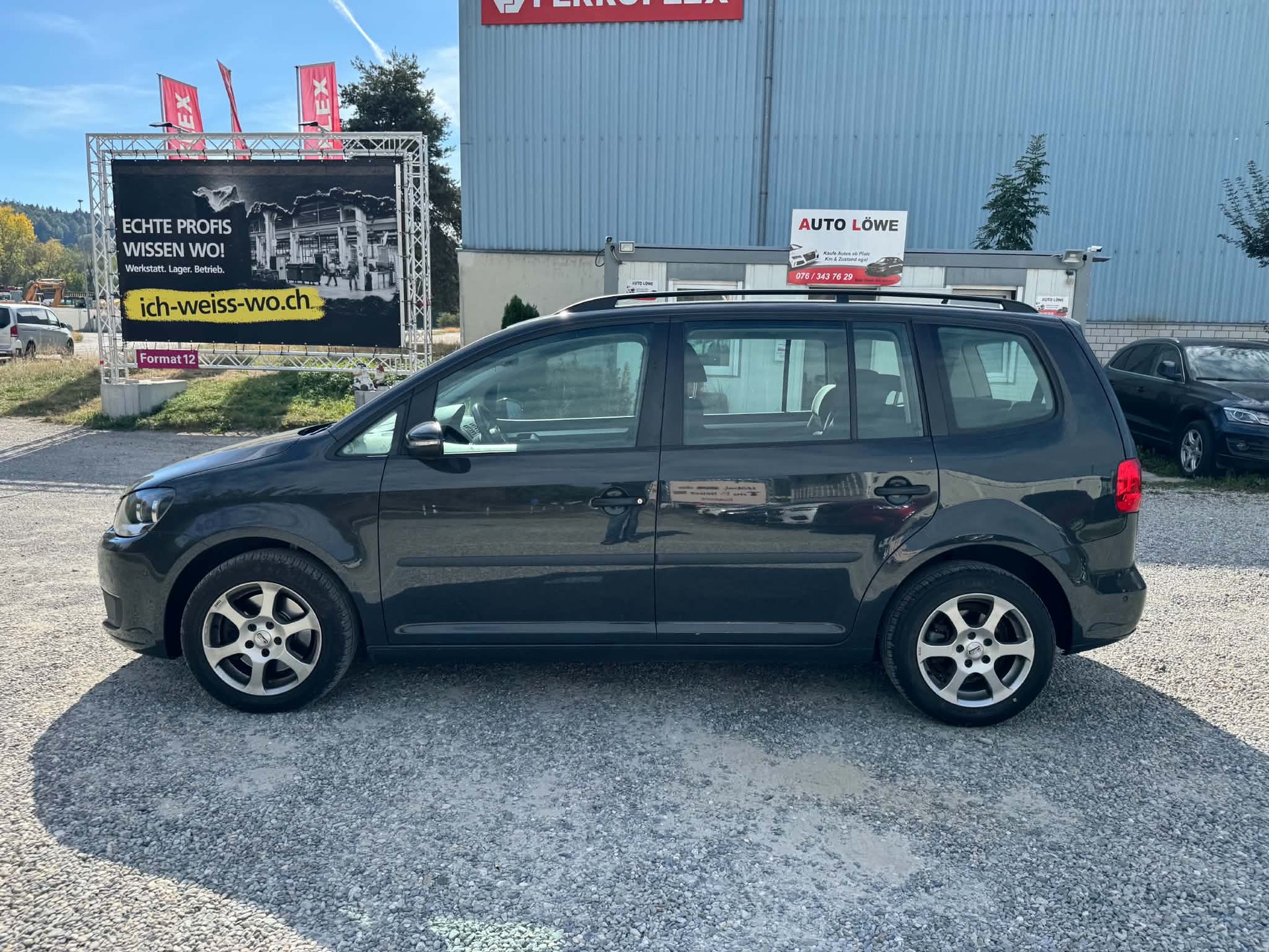 VW Touran 1.4 TSI Start 7 Plätze-image-4