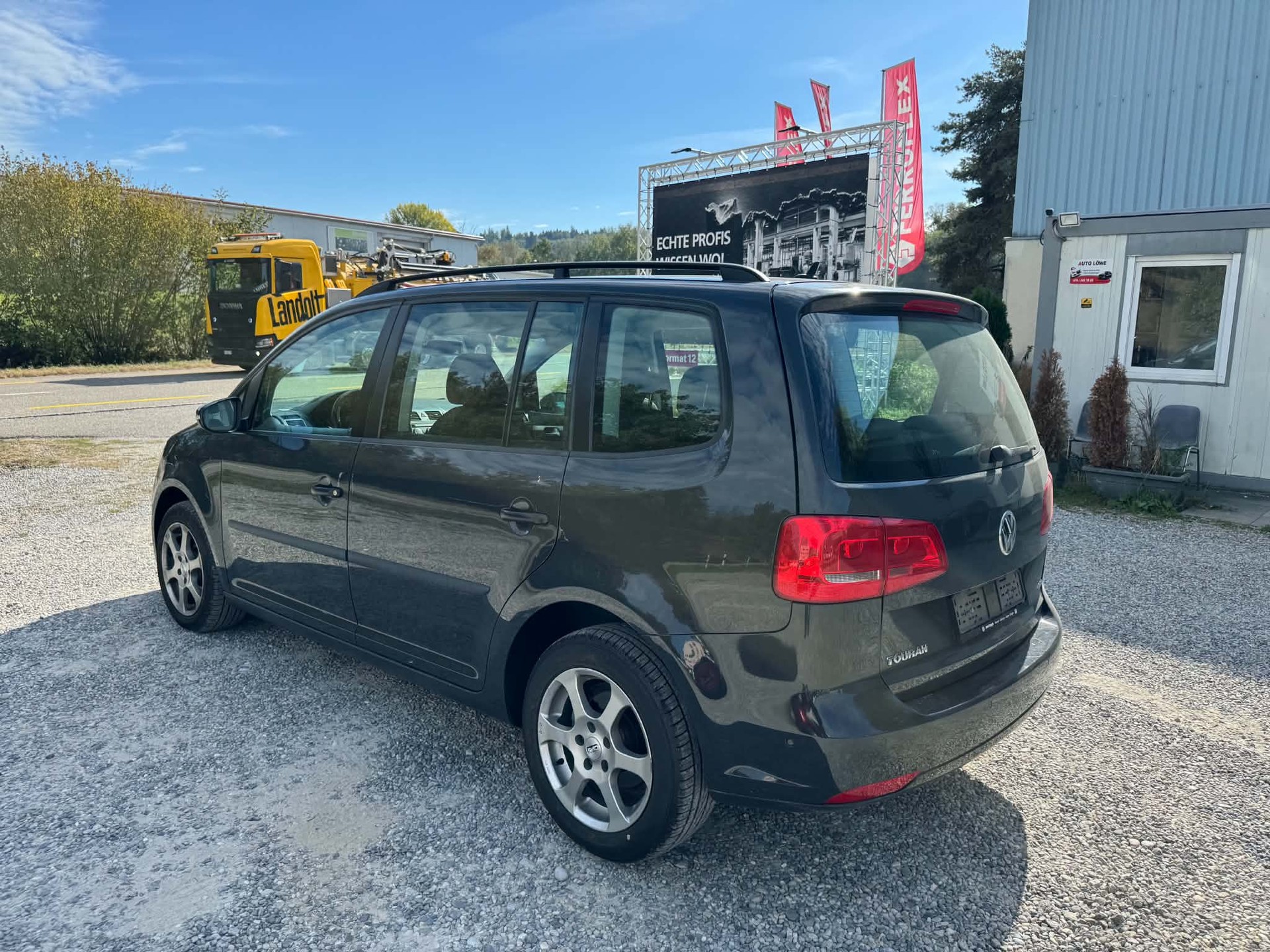 VW Touran 1.4 TSI Start 7 Plätze-image-6