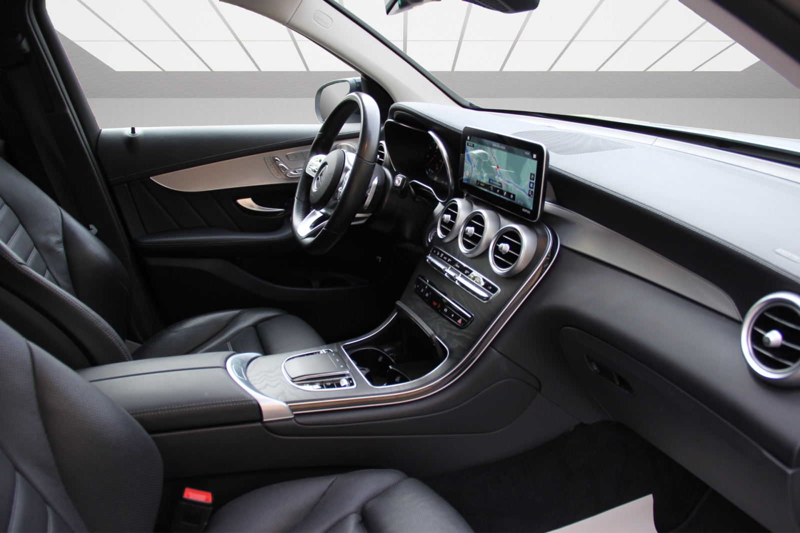 MERCEDES-BENZ GLC 400 d Off-Road 4Matic 9G-Tronic-image-13