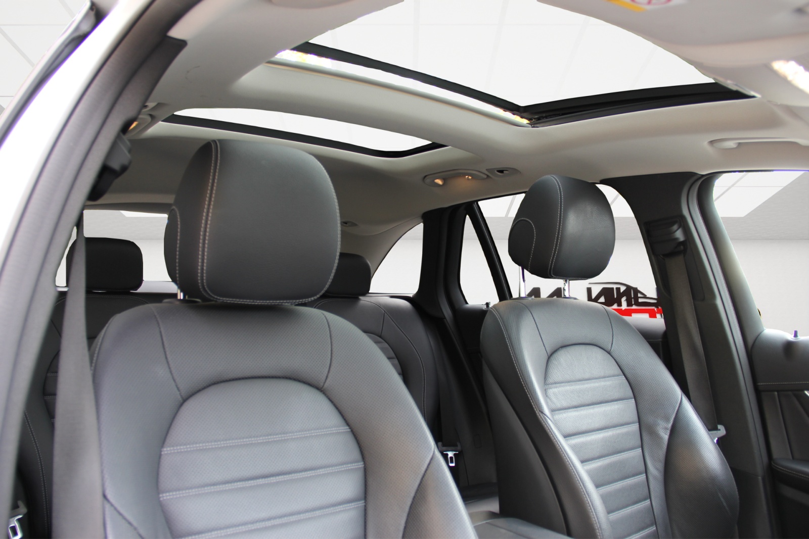 MERCEDES-BENZ GLC 400 d Off-Road 4Matic 9G-Tronic-image-13