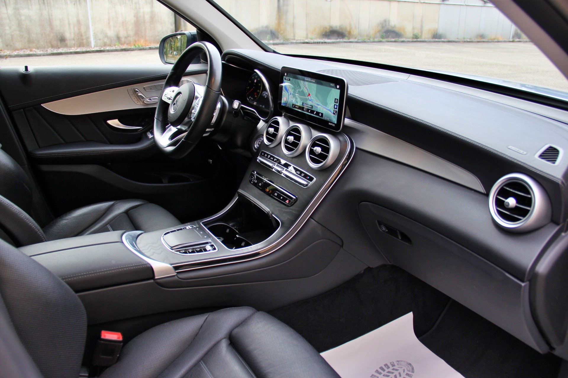 MERCEDES-BENZ GLC 400 d Off-Road 4Matic 9G-Tronic-image-12