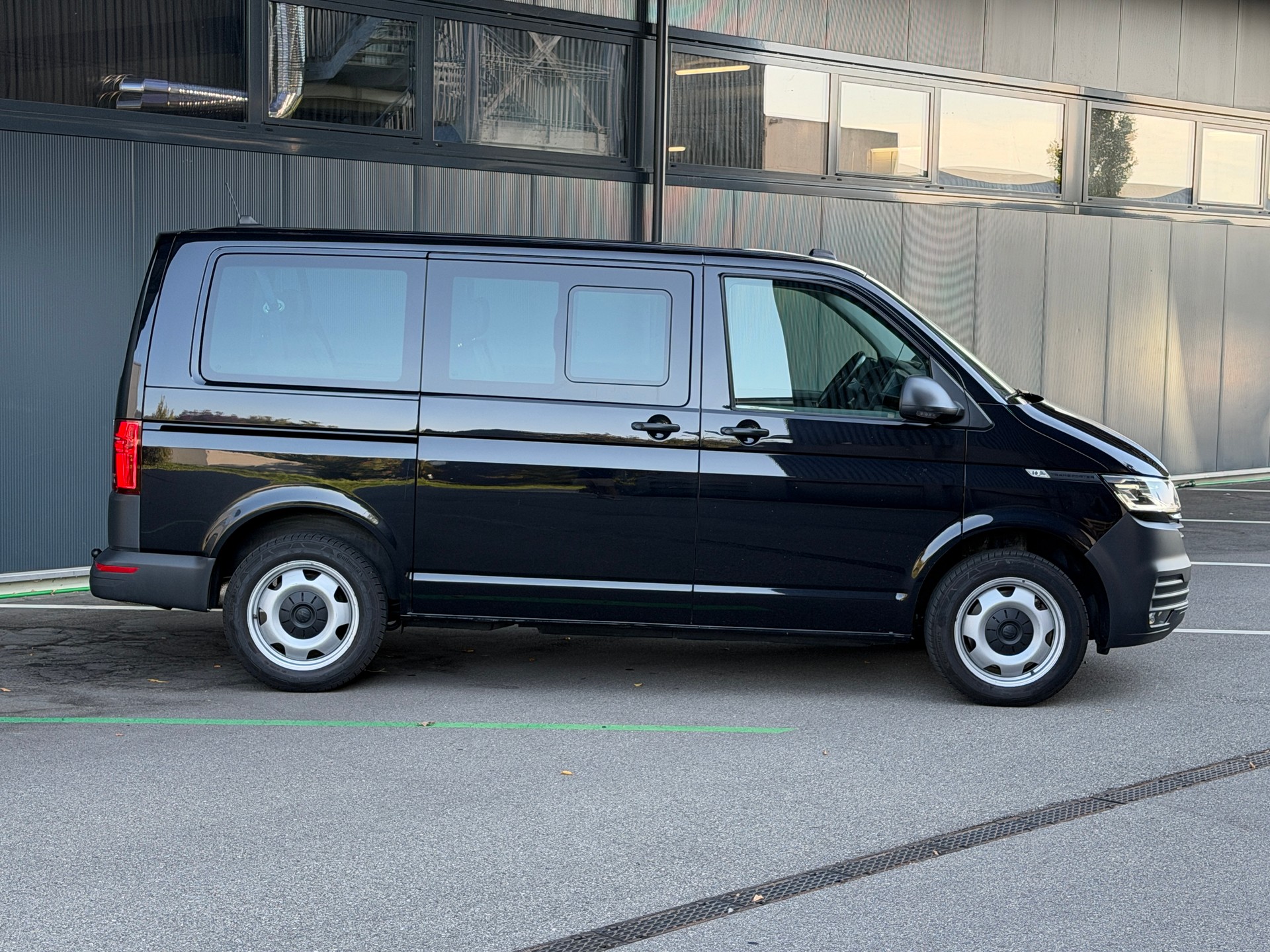 VW T6.1 2.0 Bi-TDI DSG 4MOTION-image-4