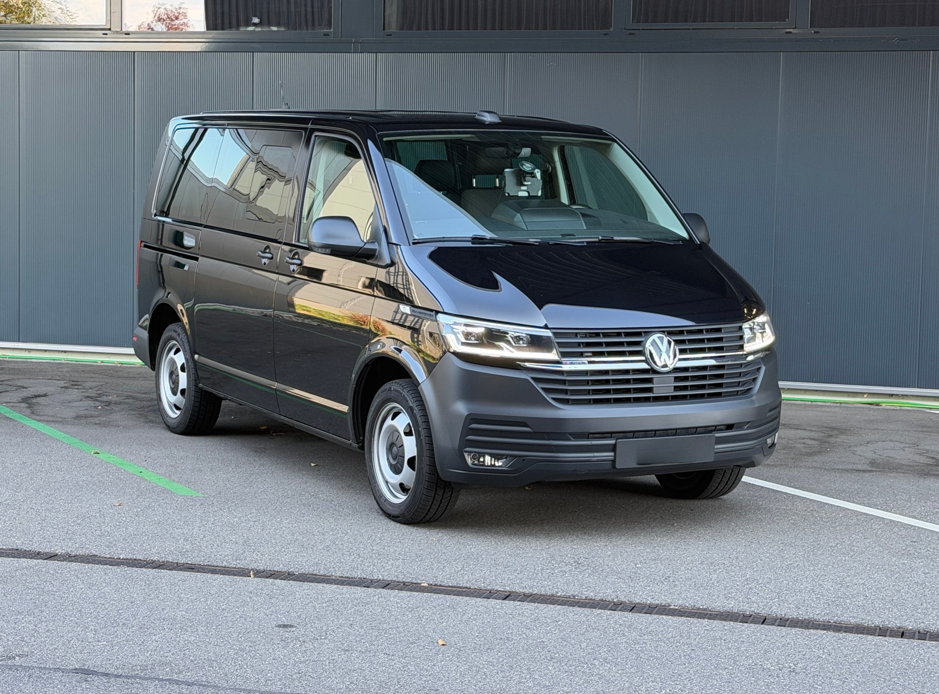 VW T6.1 2.0 Bi-TDI DSG 4MOTION-image-3