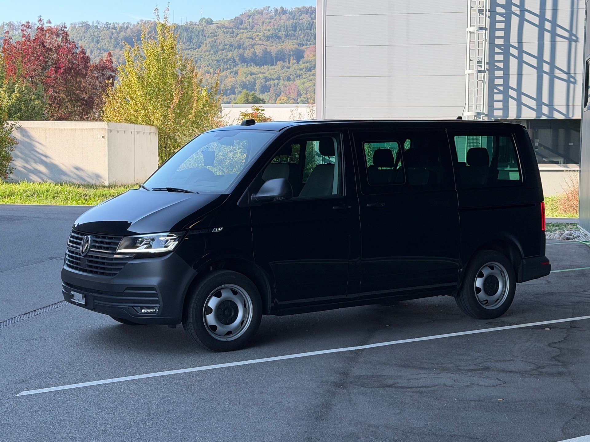 VW T6.1 2.0 Bi-TDI DSG 4MOTION-image-1