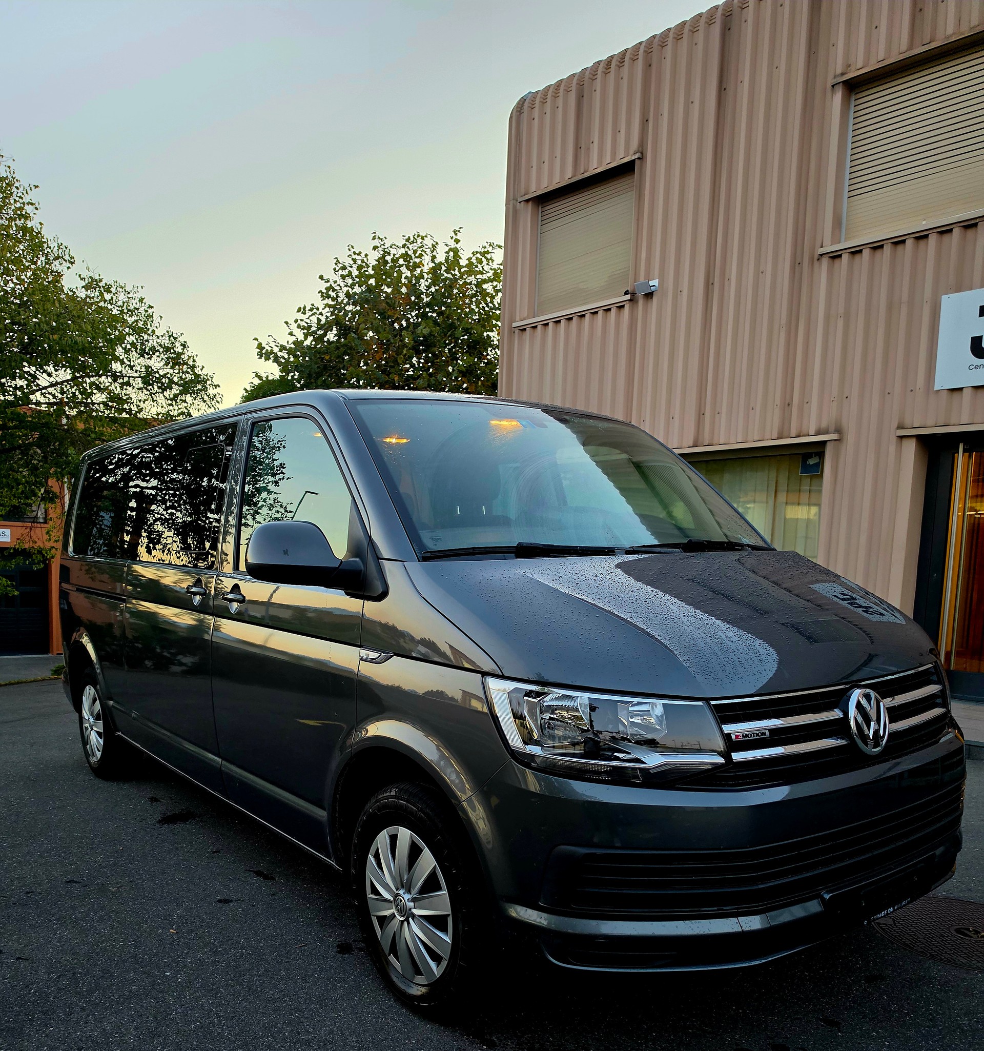 VW Vw t6 Caravelle long. 9 places 4x4-image-1