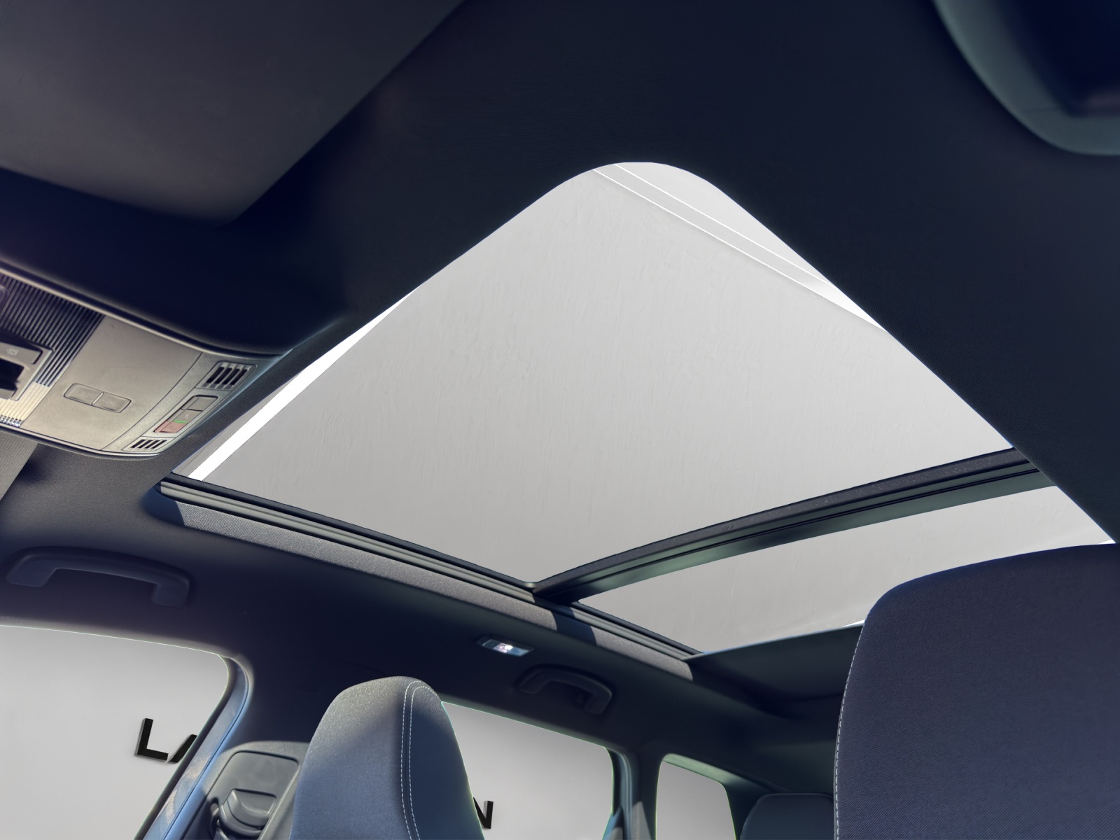 SKODA Karoq 2.0 TSI SportLine 4x4 DSG-image-15