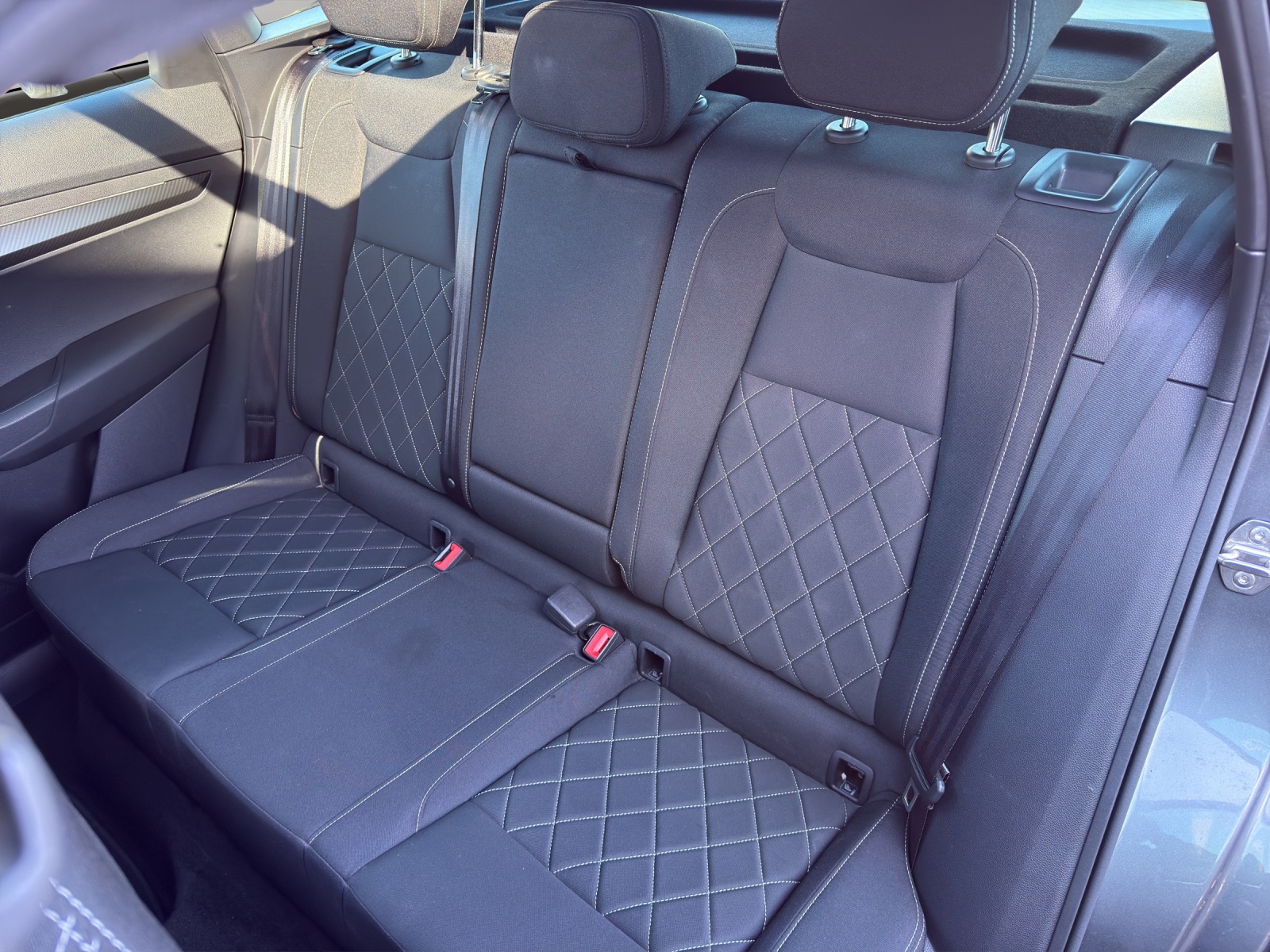 SKODA Karoq 2.0 TSI SportLine 4x4 DSG-image-16