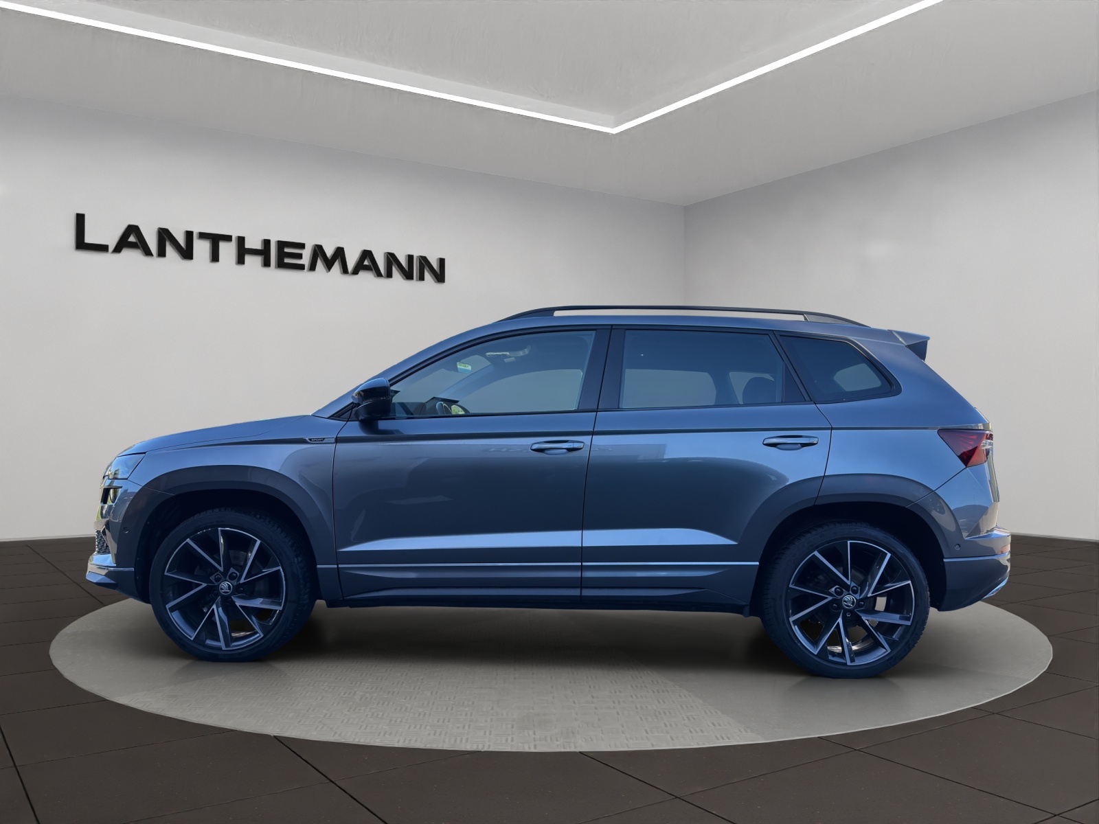 SKODA Karoq 2.0 TSI SportLine 4x4 DSG-image-1
