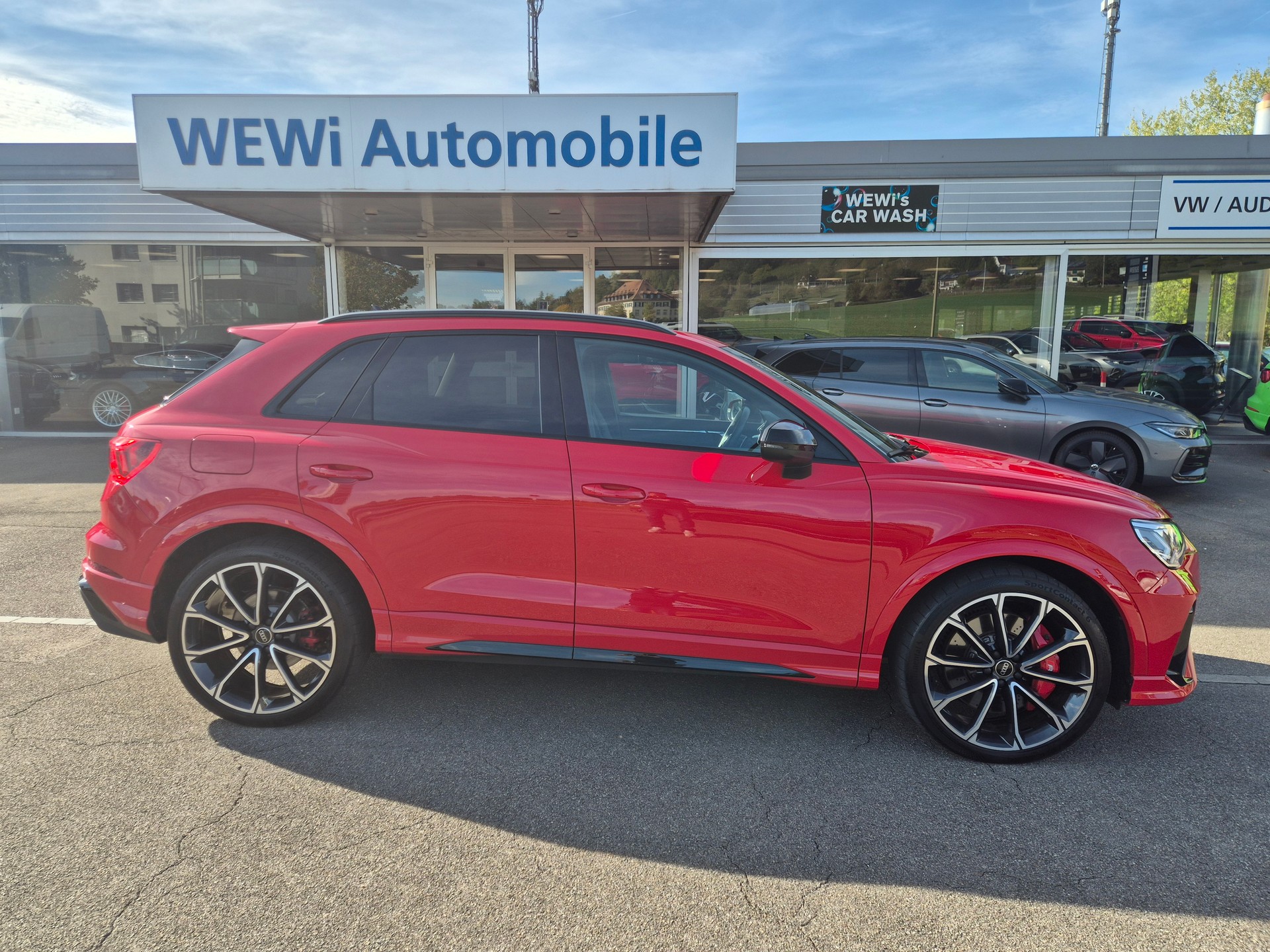 AUDI RS Q3 2.5 TFSI quattro S tronic-image-3