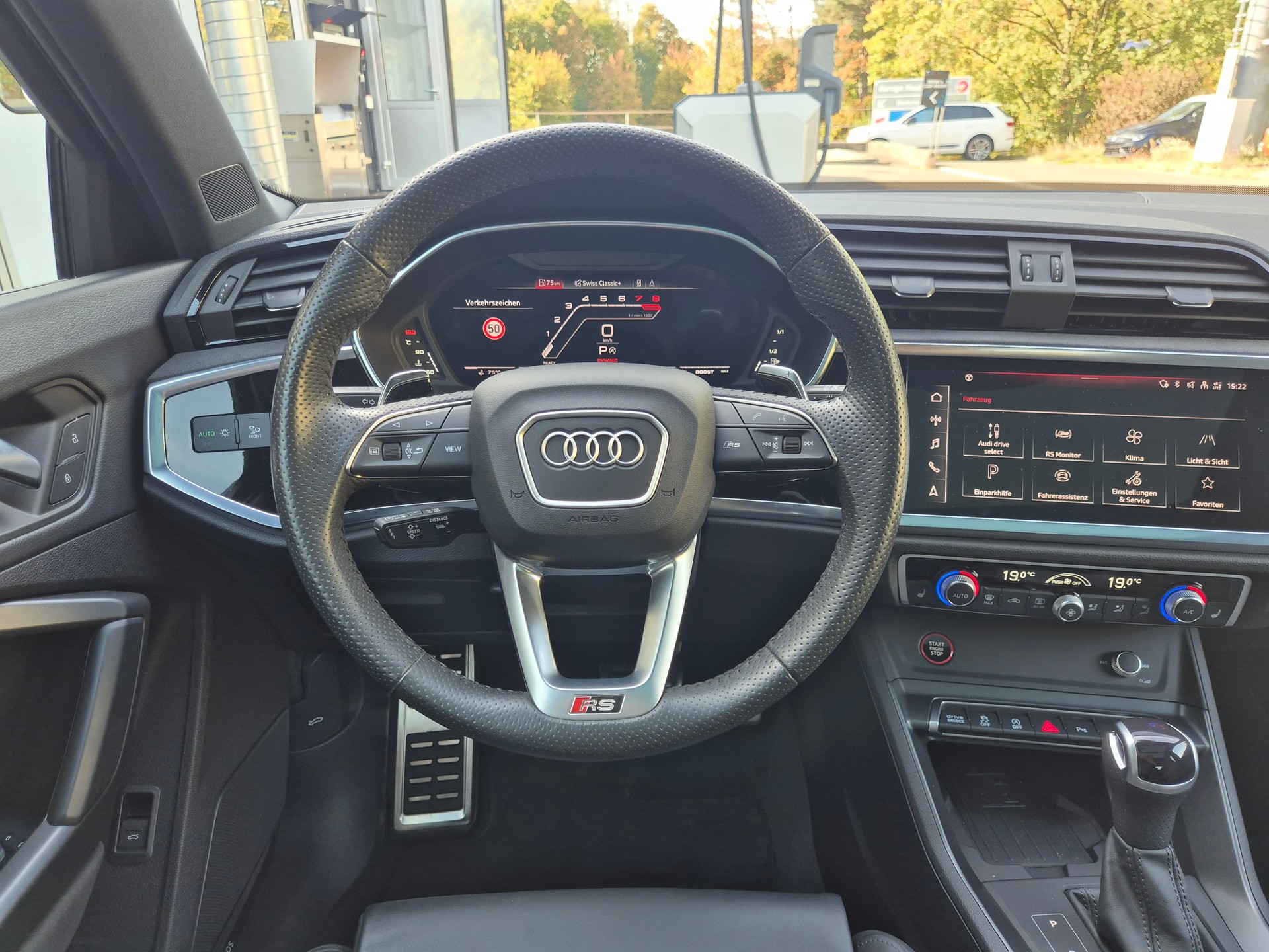 AUDI RS Q3 2.5 TFSI quattro S tronic-image-14