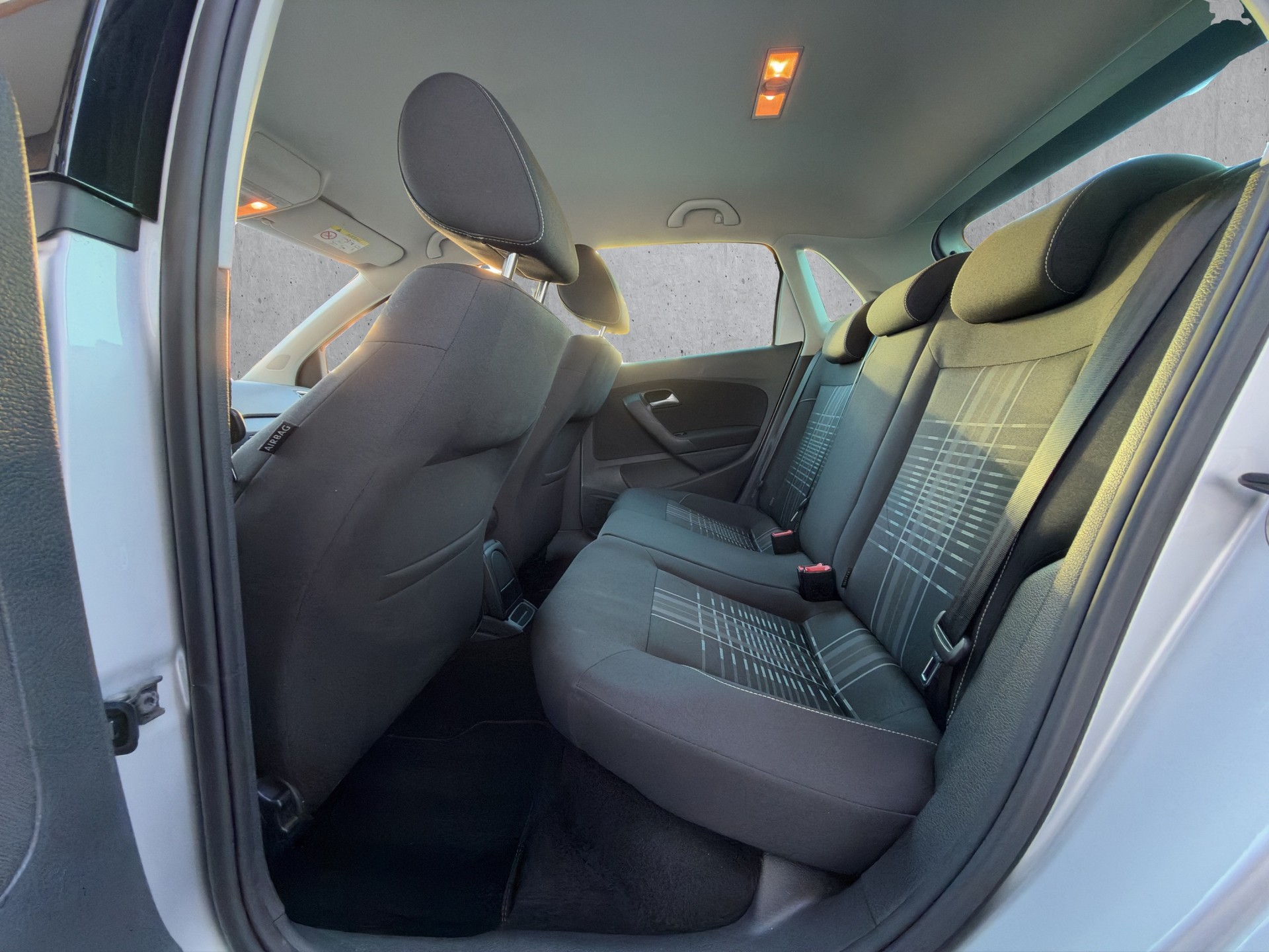 VW Polo 1.2 TSI 90 BlueMT Lounge DSG-image-10