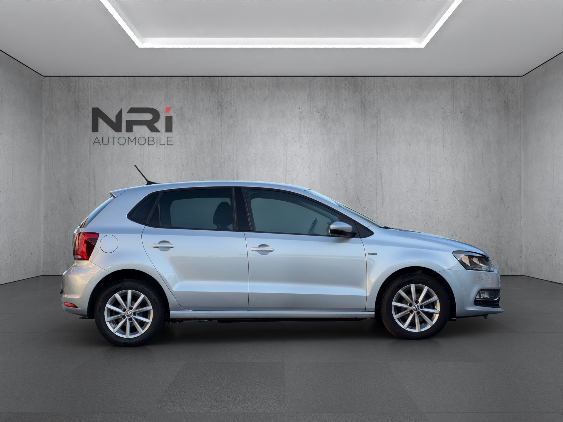 VW Polo 1.2 TSI 90 BlueMT Lounge DSG-showroom-element-3