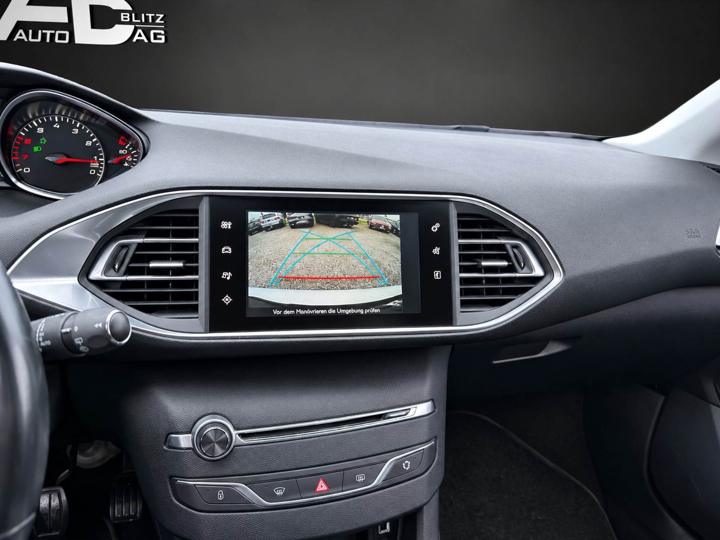 PEUGEOT 308 SW 1.2 THP Allure Automatic mit 131 PS-image-12