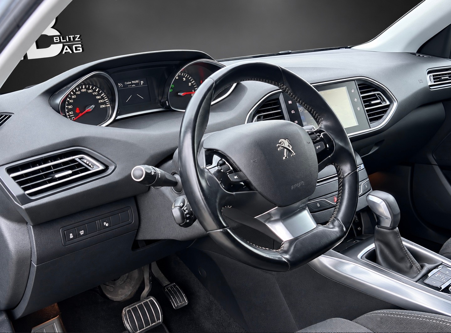 PEUGEOT 308 SW 1.2 THP Allure Automatic mit 131 PS-image-6