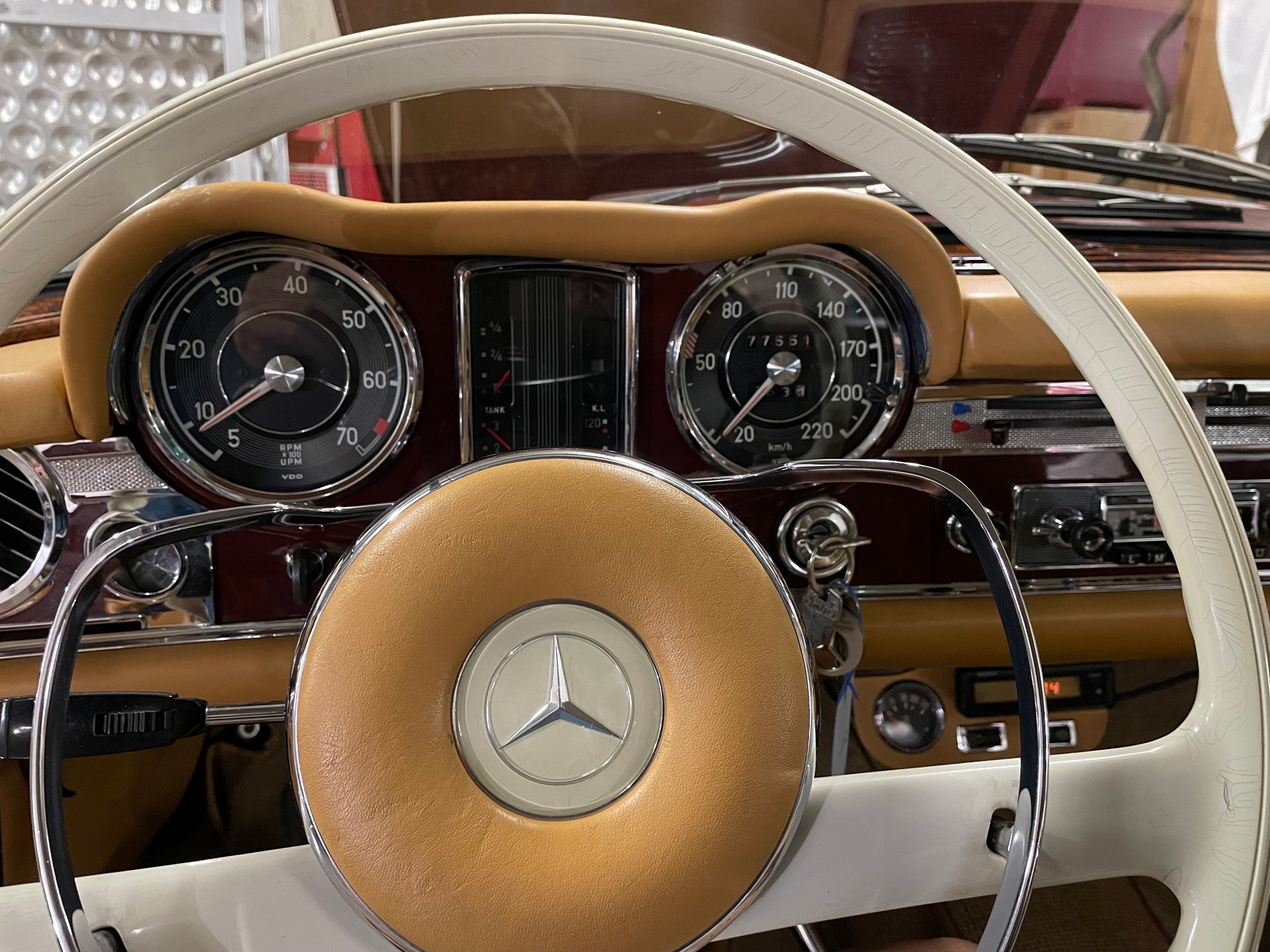 MERCEDES-BENZ SL 230 6 Gänge!-image-7