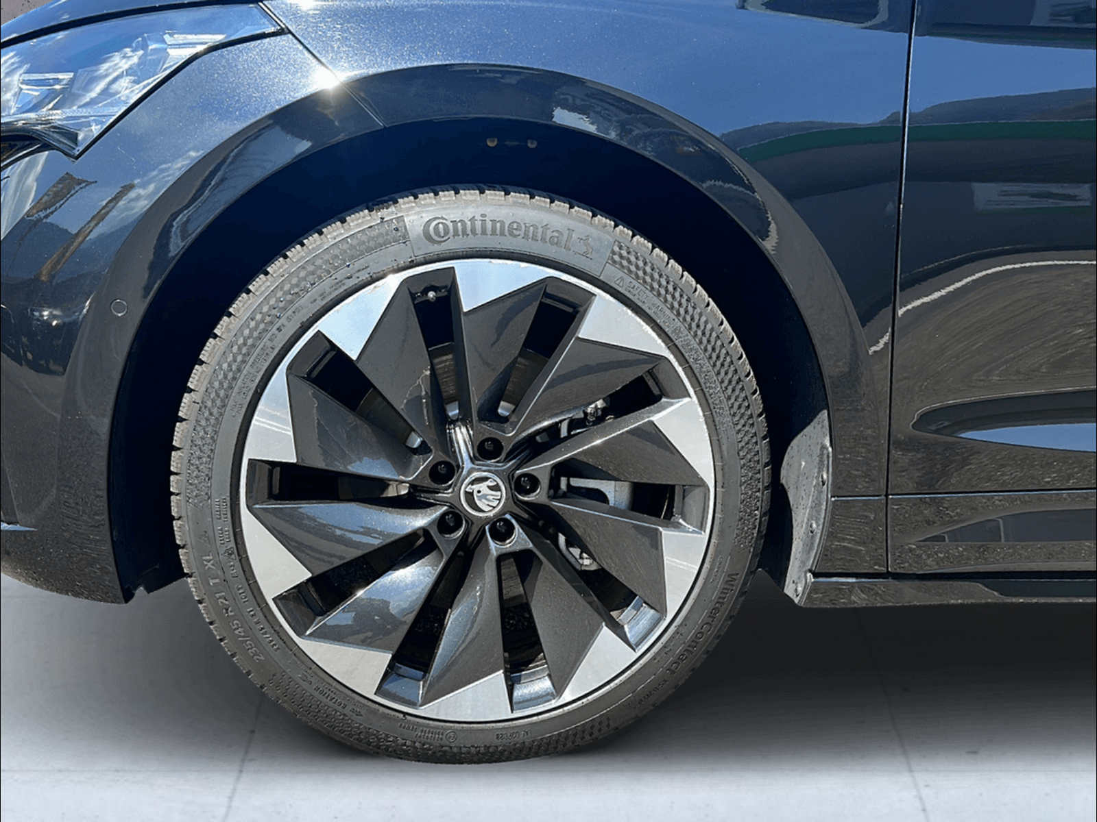 SKODA Enyaq iV 80x SportLine-image-8
