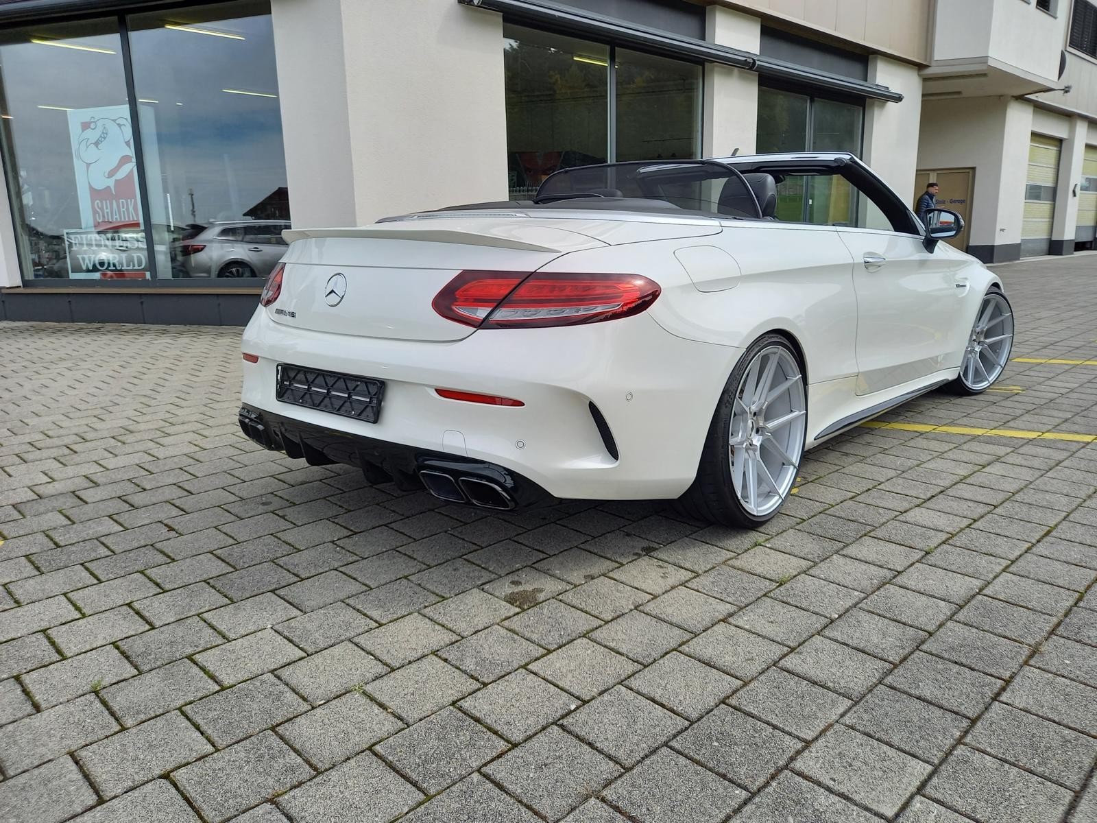 MERCEDES-BENZ C 63 AMG 9G-tronic-image-1