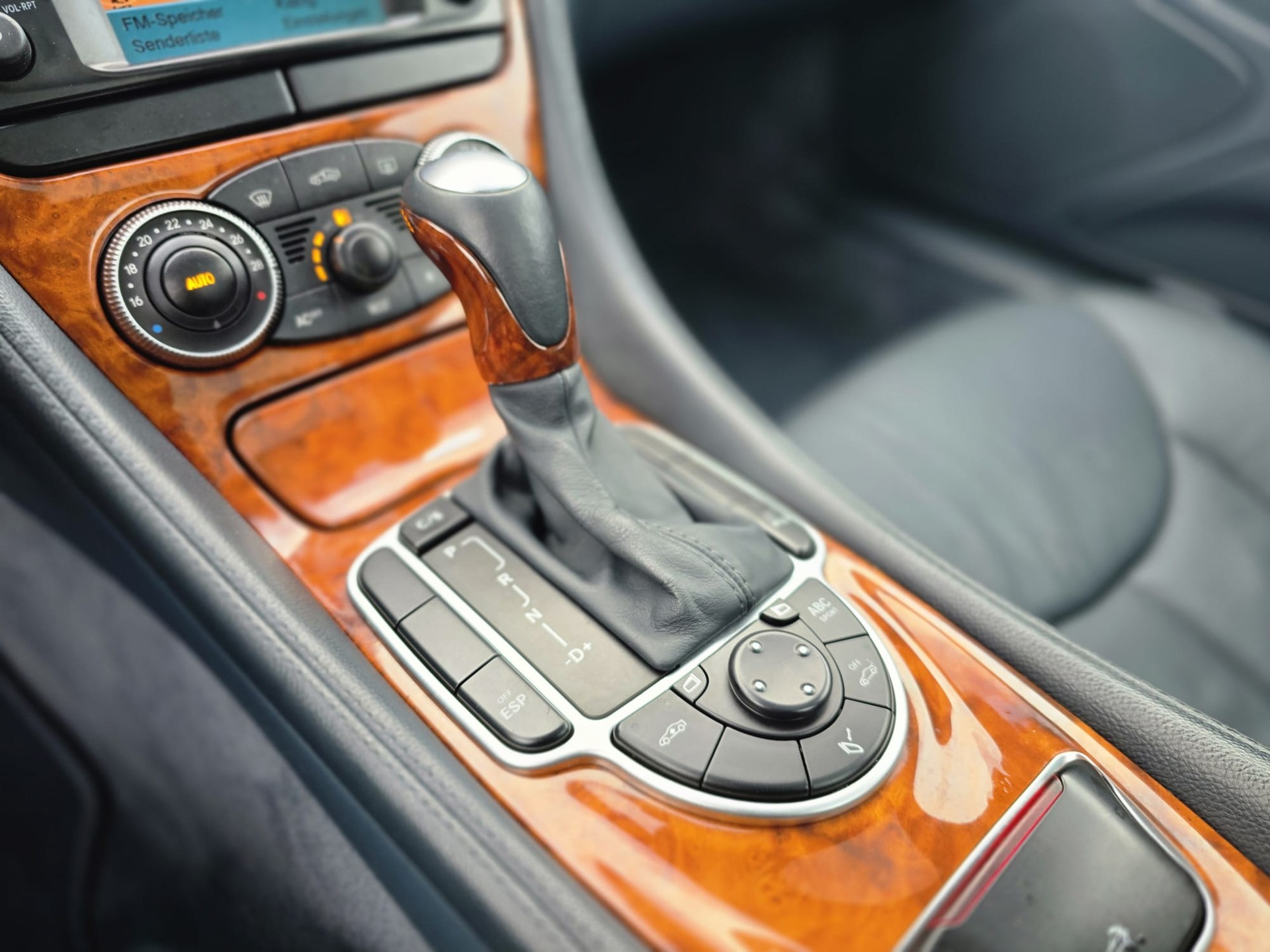MERCEDES-BENZ SL 600 Automatic V12 Traum- & Kultroadster-image-15