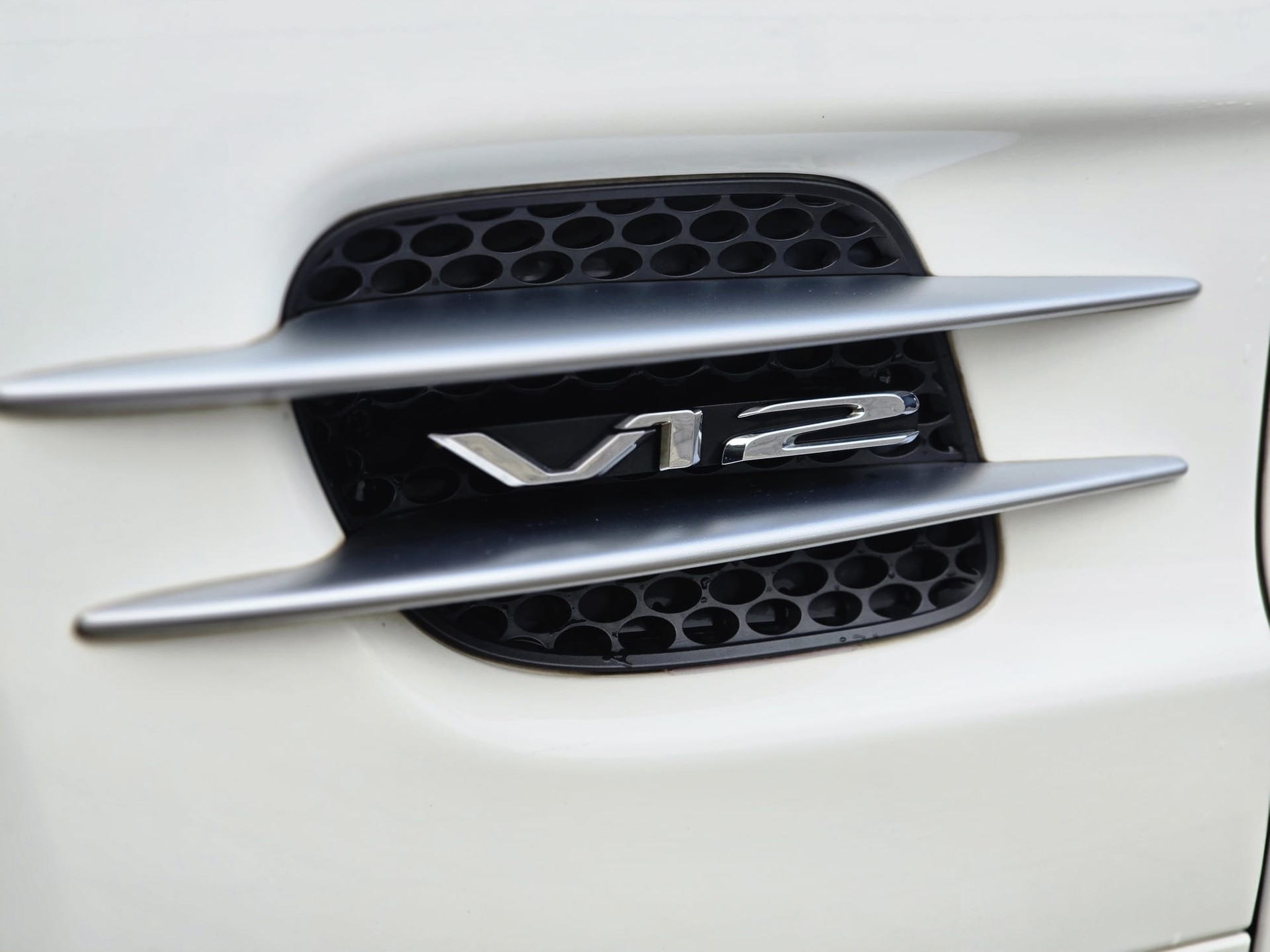 MERCEDES-BENZ SL 600 Automatic V12 Traum- & Kultroadster-image-13
