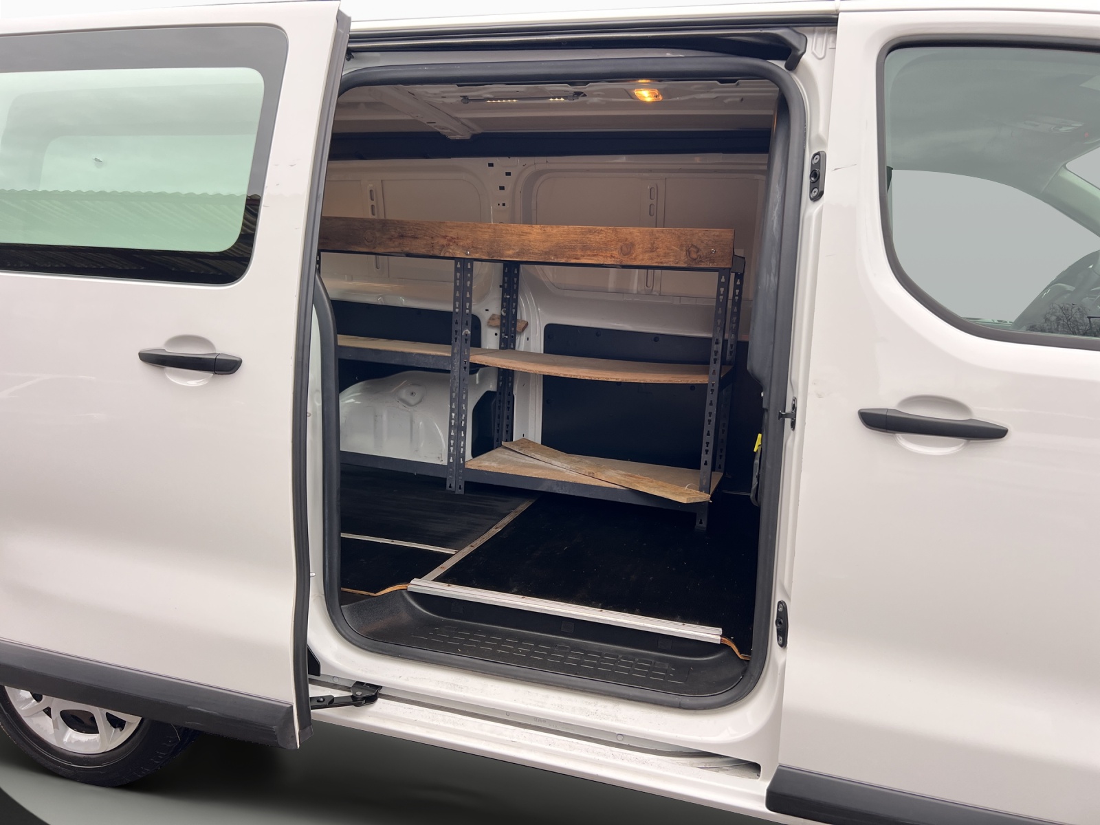 CITROEN Jumpy 2.0 BlueHDi 180 XL Komfort EAT8-image-15
