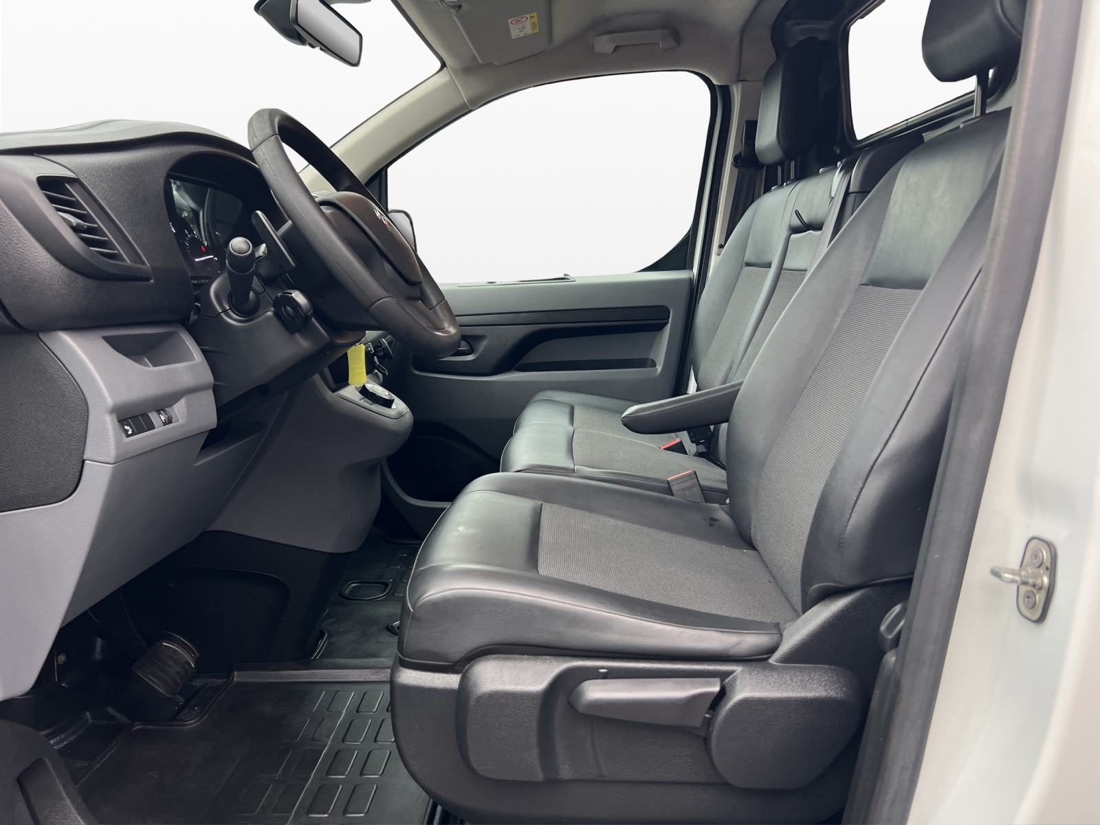 CITROEN Jumpy 2.0 BlueHDi 180 XL Komfort EAT8-image-6