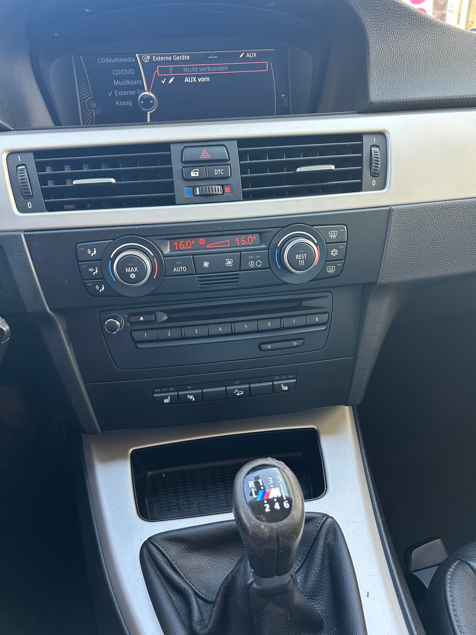 BMW 325i x-Drive-image-11