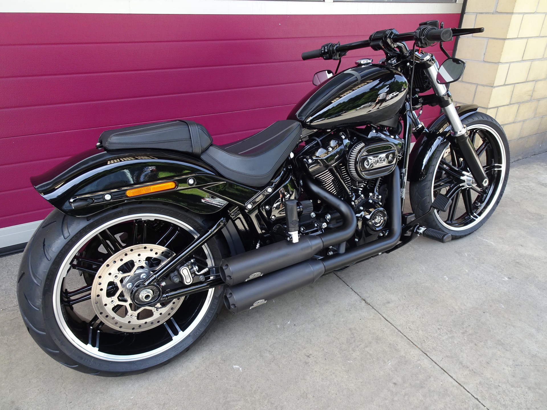 HARLEY-DAVIDSON FXBRS Breakout 114-showroom-element-3