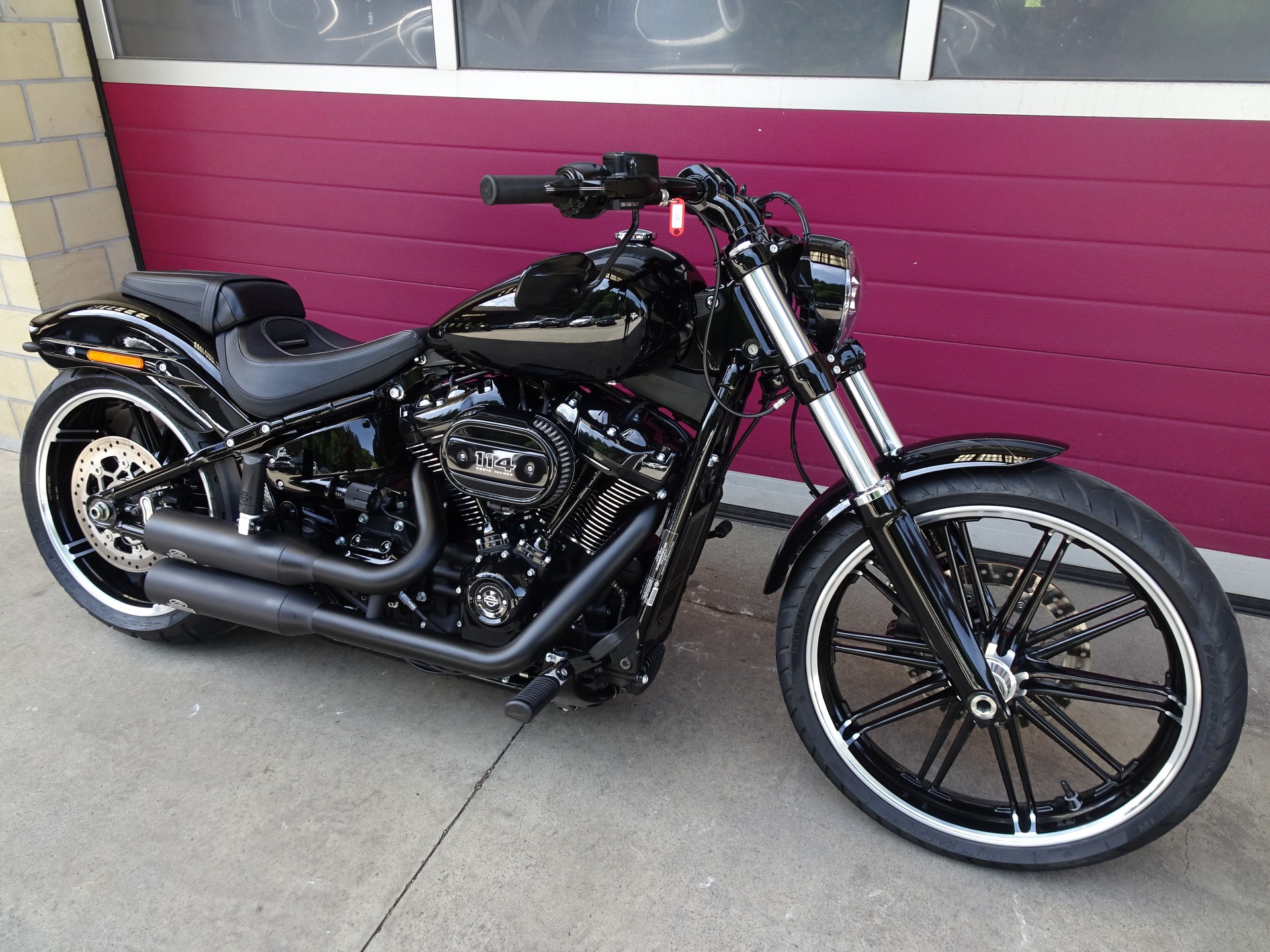 HARLEY-DAVIDSON FXBRS Breakout 114-showroom-element-2