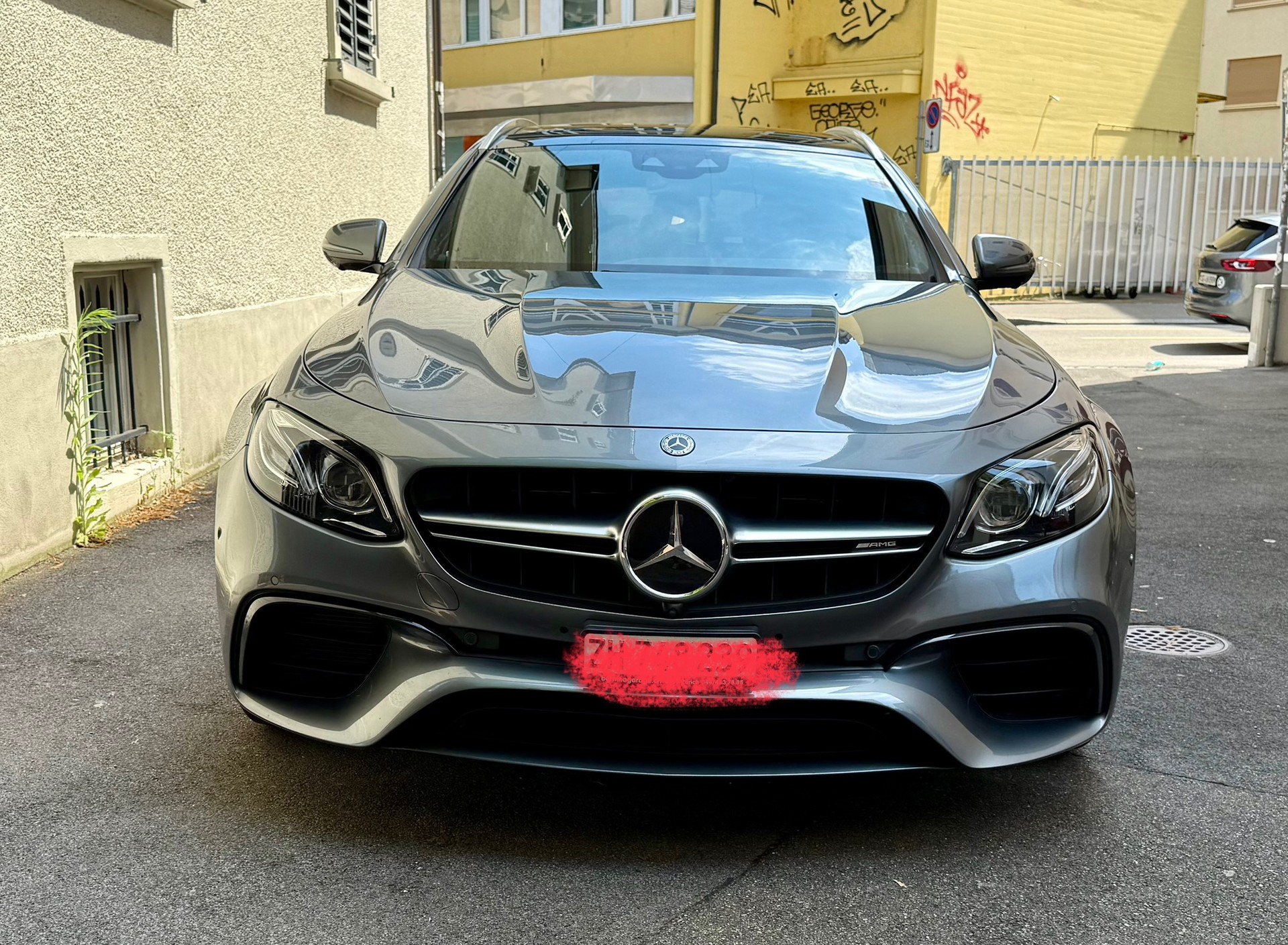 MERCEDES-BENZ E 63 AMG 4 Matic 9G-Tronic-image-1