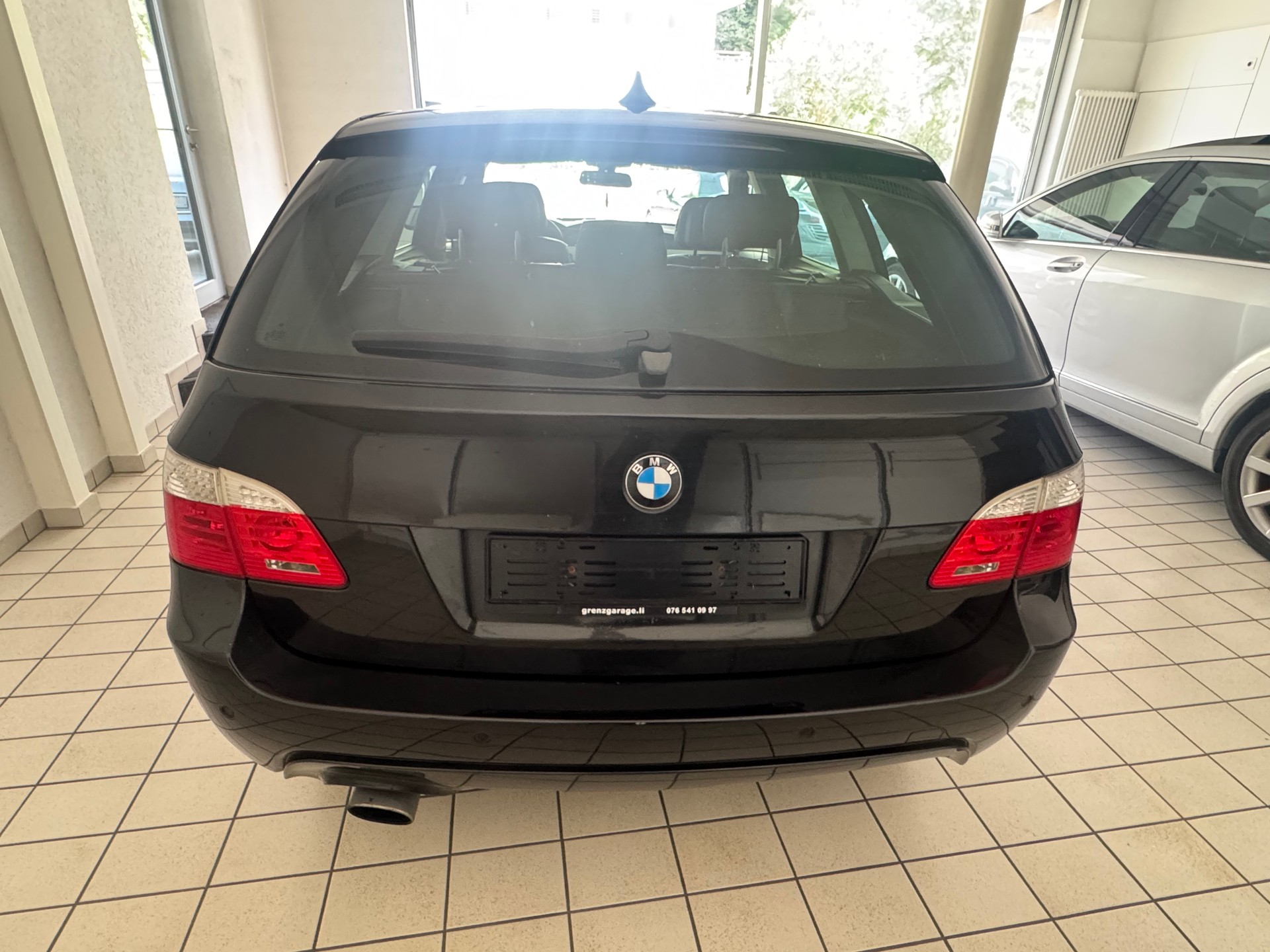 BMW 520d Touring Steptronic-image-5