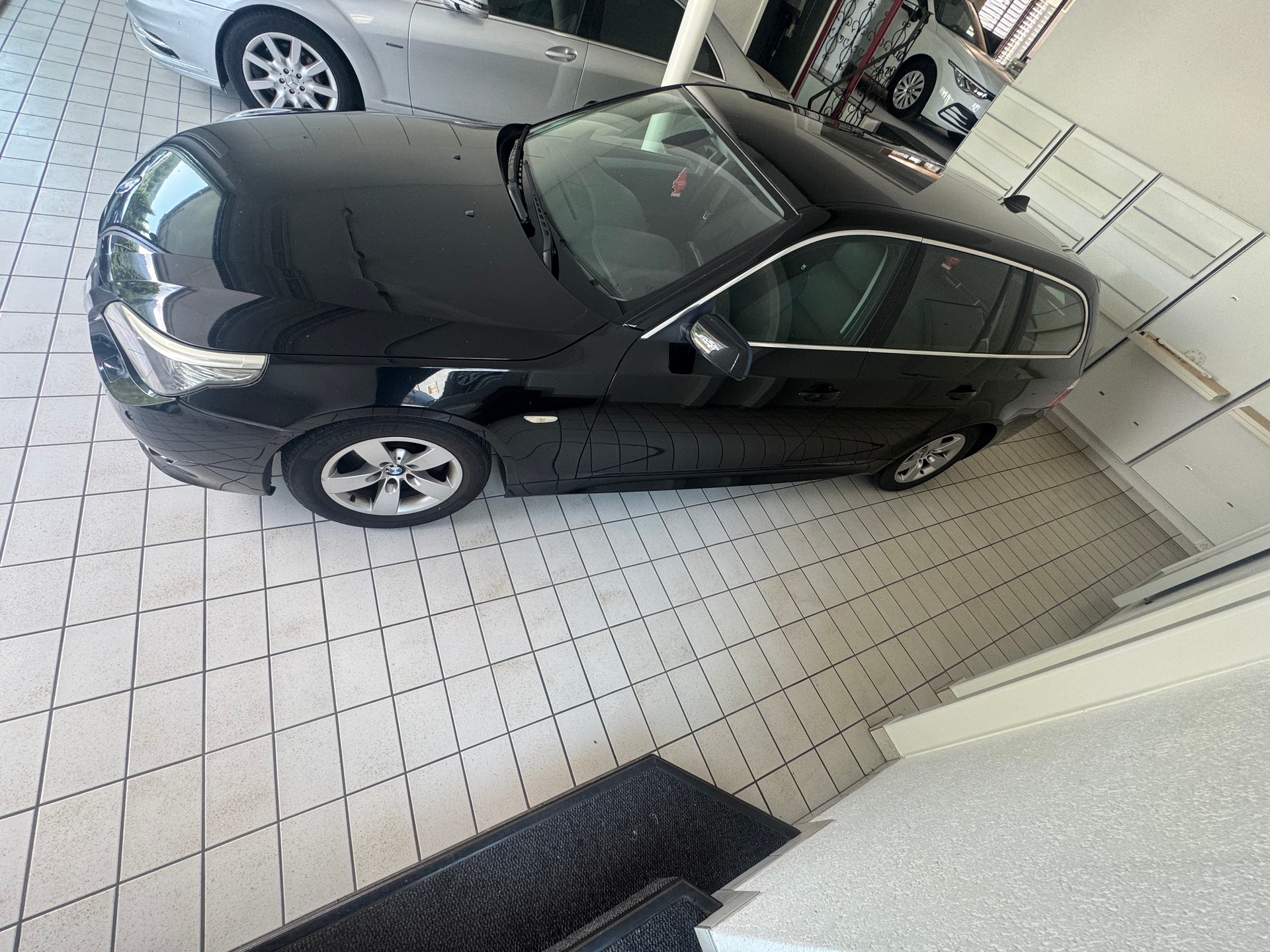 BMW 520d Touring Steptronic-image-4