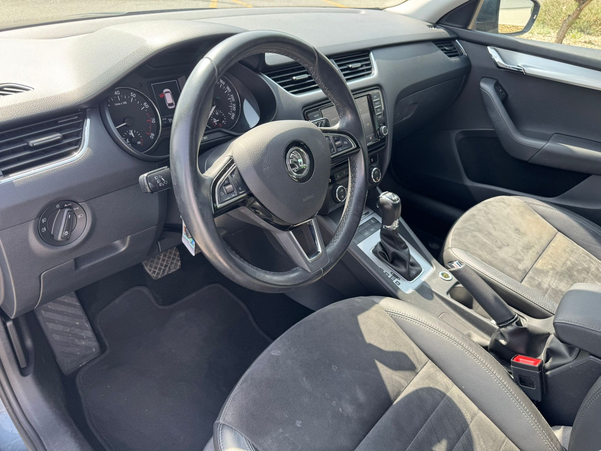 SKODA Octavia 1.8TSI Style 4x4-image-8