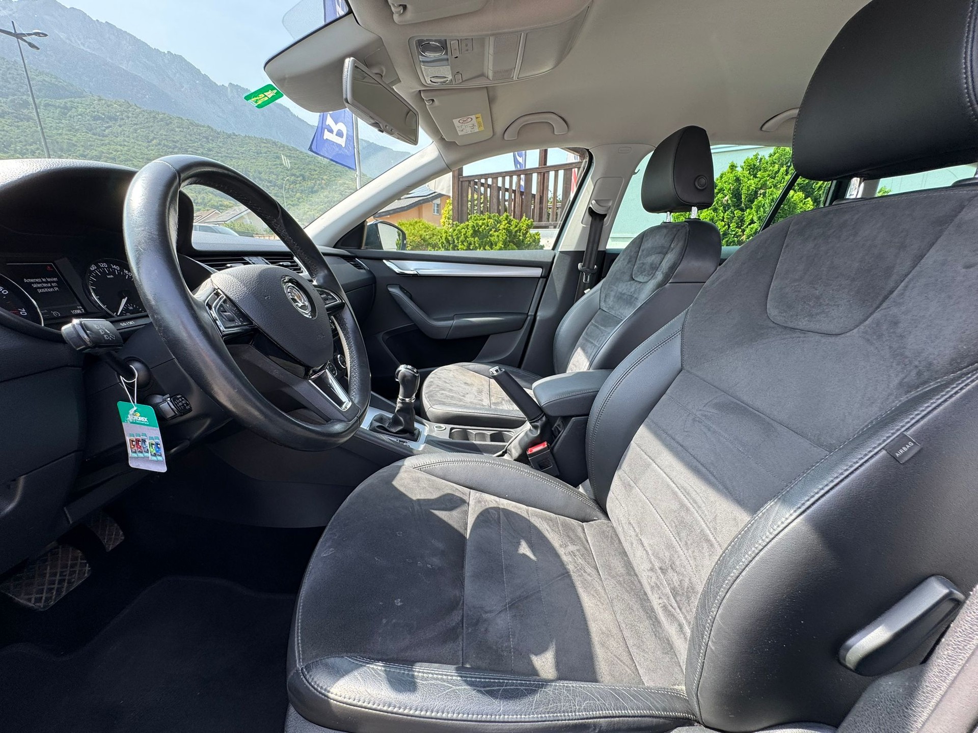 SKODA Octavia 1.8TSI Style 4x4-image-10