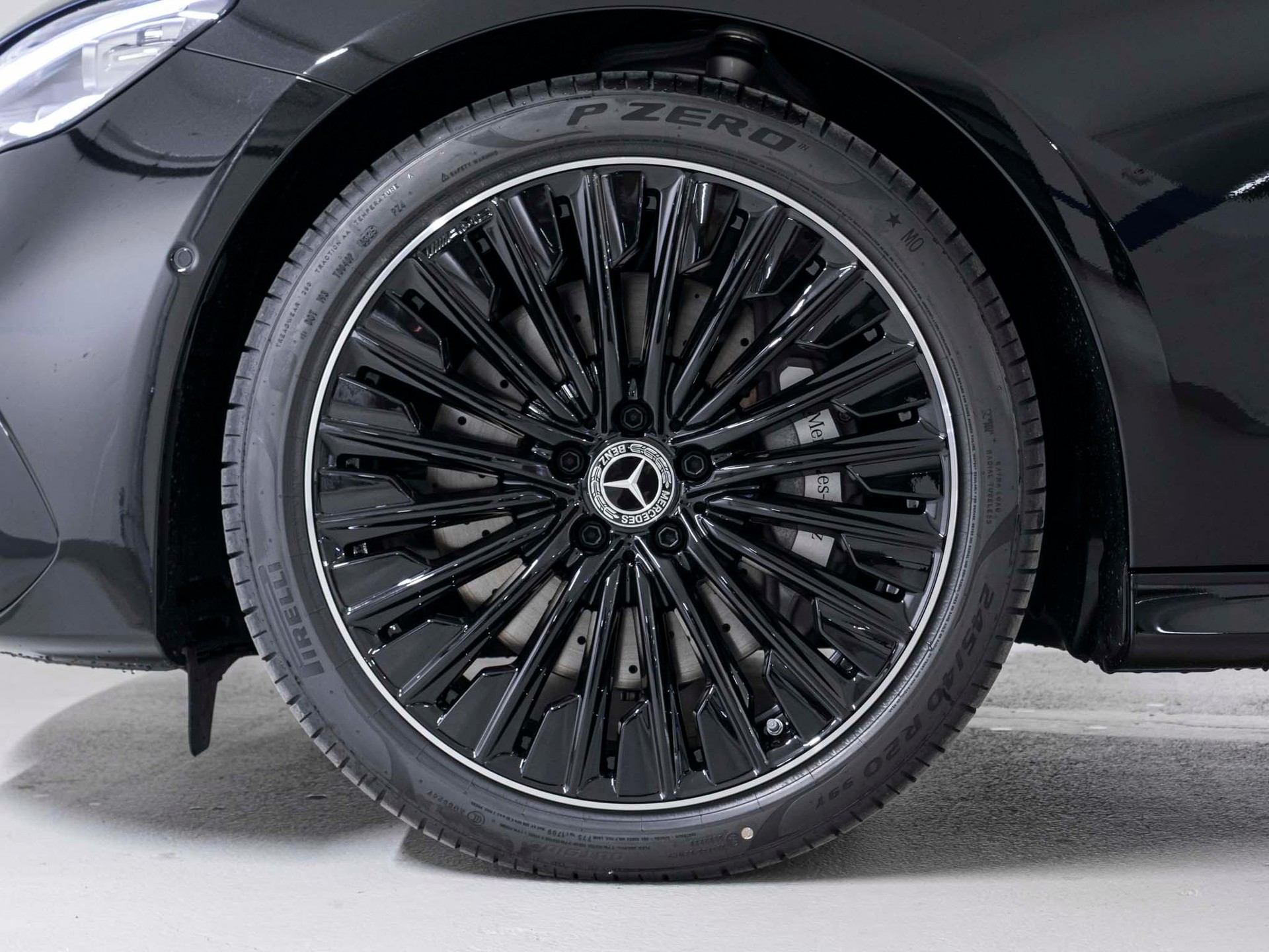 MERCEDES-BENZ E 450 d 4MATIC T-Modell-image-14