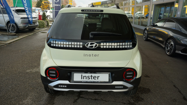 HYUNDAI Inster 49kWh Amplia-image-5
