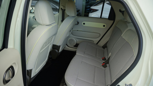 HYUNDAI Inster 49kWh Amplia-image-8