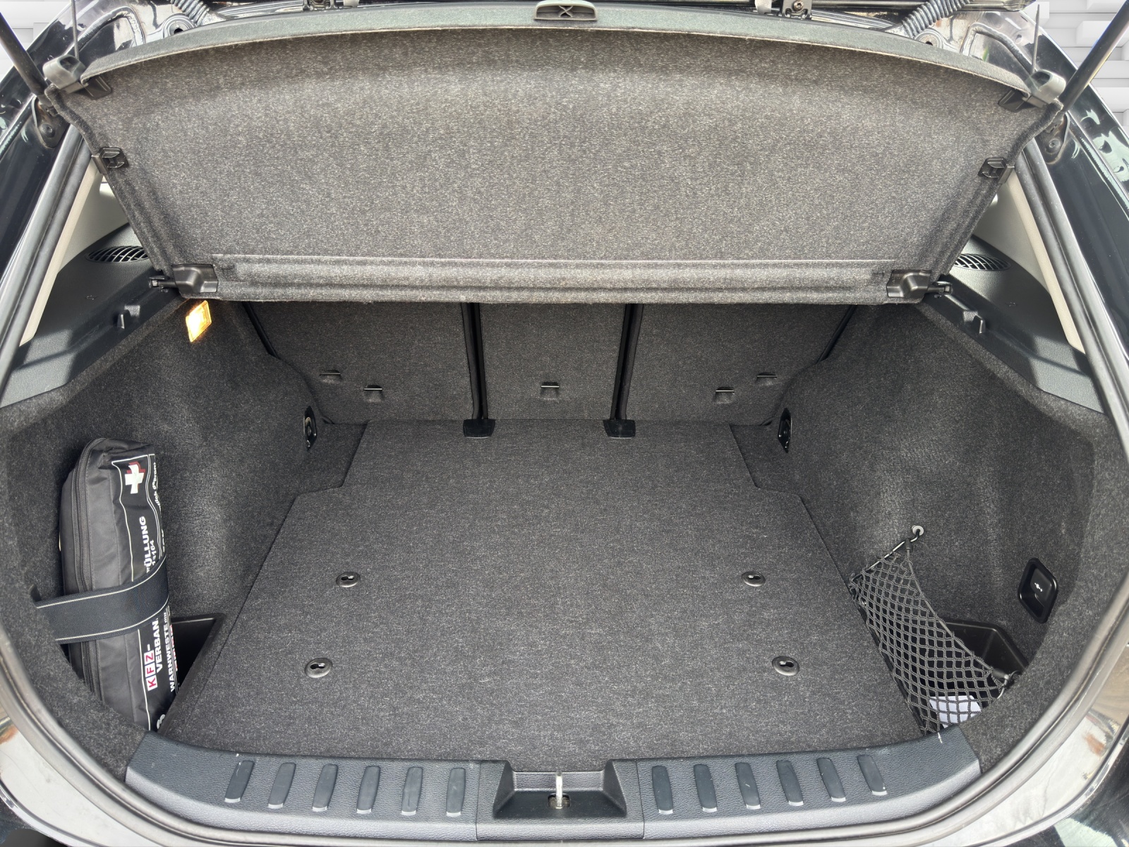 BMW X1 xDrive 20d Steptronic-image-16