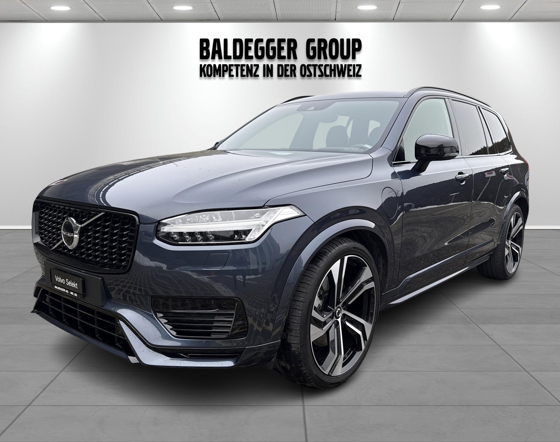 VOLVO XC90 T8 eAWD R-Design-image-1