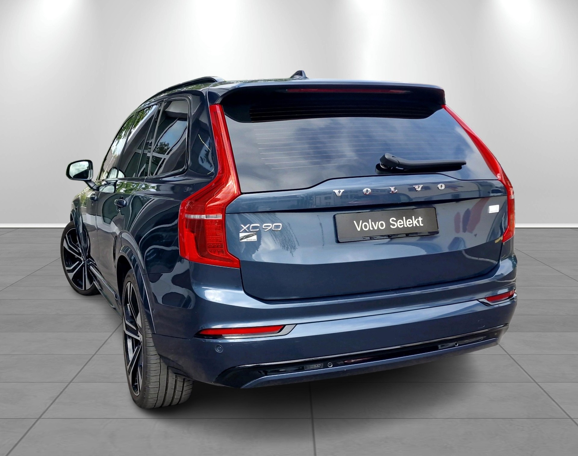 VOLVO XC90 T8 eAWD R-Design-image-1