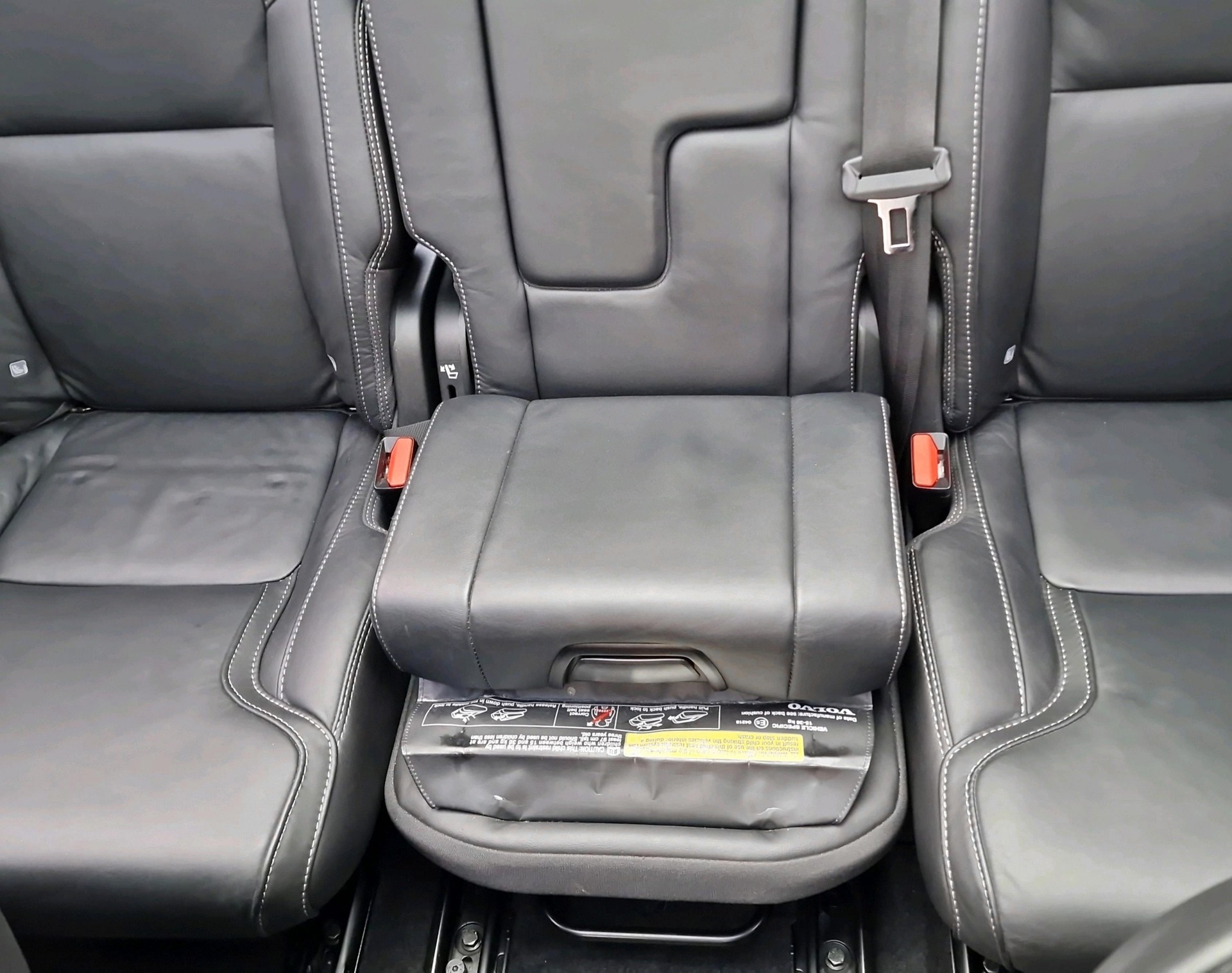 VOLVO XC90 T8 eAWD R-Design-image-20