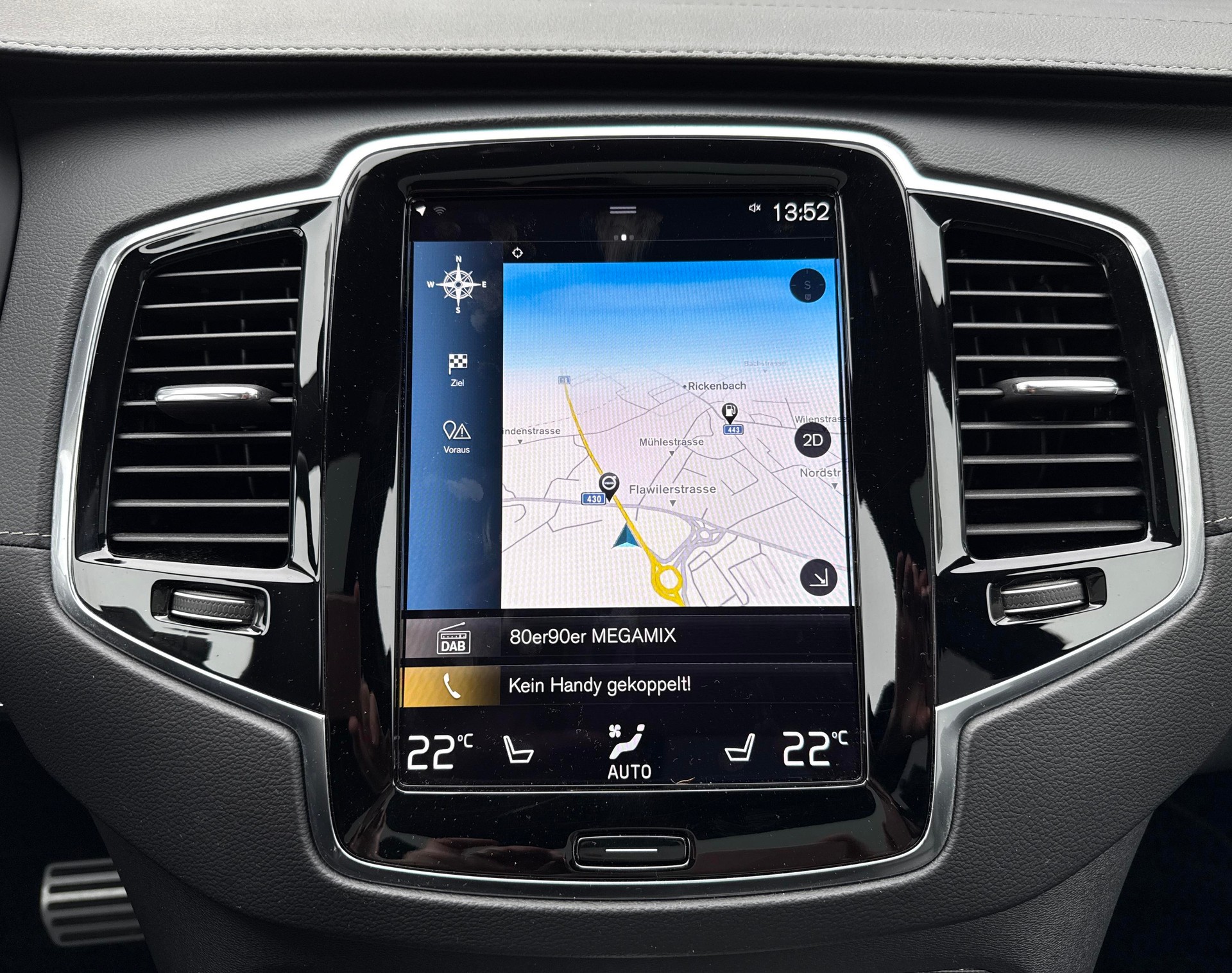 VOLVO XC90 T8 eAWD R-Design-image-18
