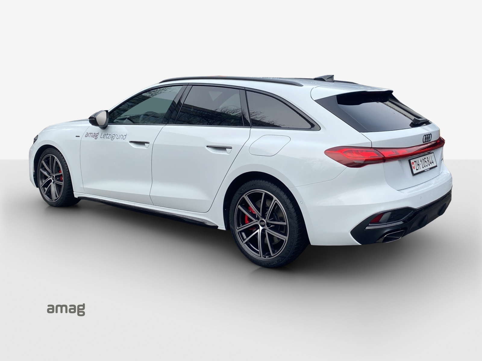 AUDI A5 Avant e-hybrid quattro 270 kW S tronic-image-2
