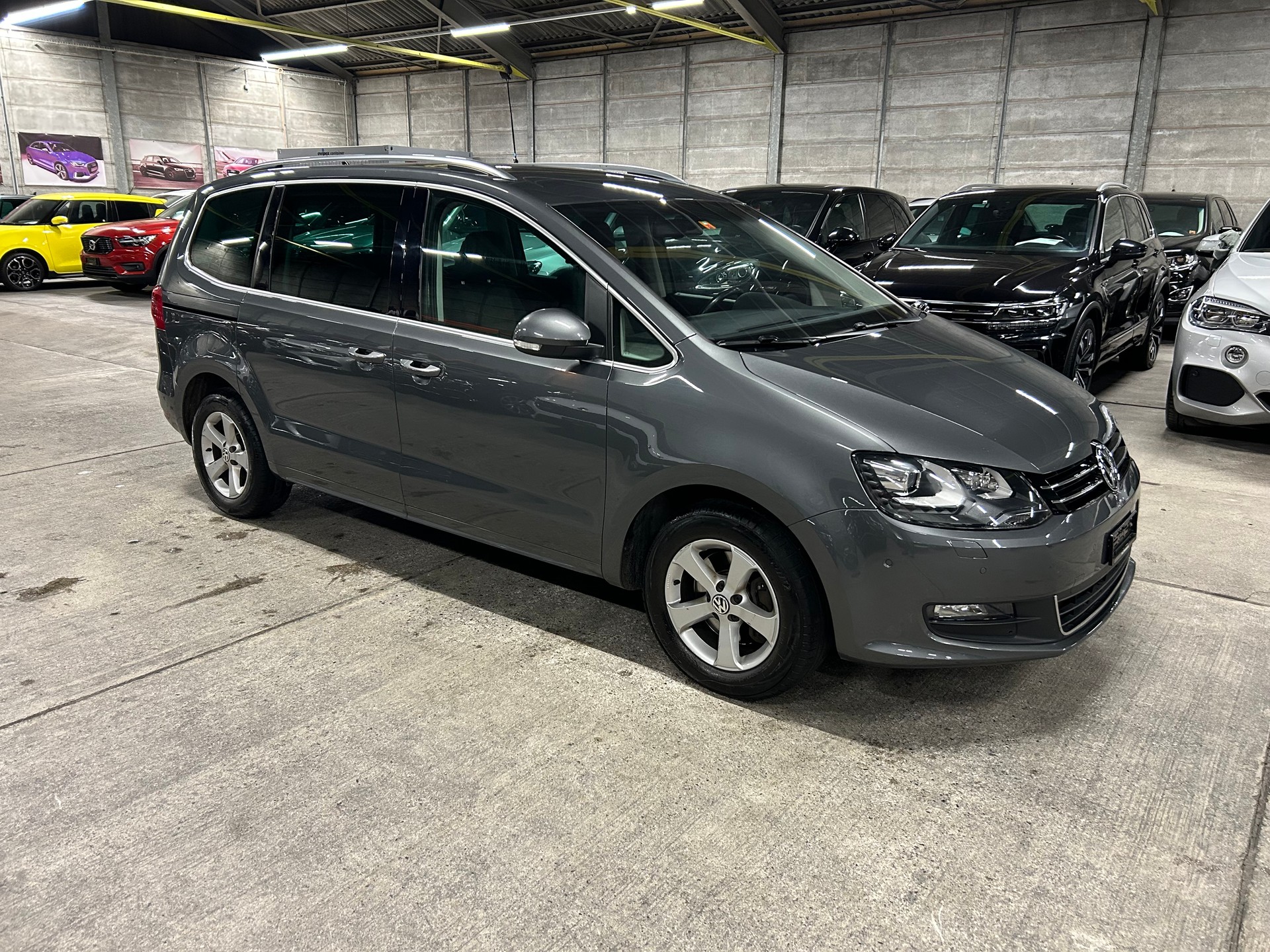 VW Sharan 2.0 TDI 4Motion 7 Plätze-image-2
