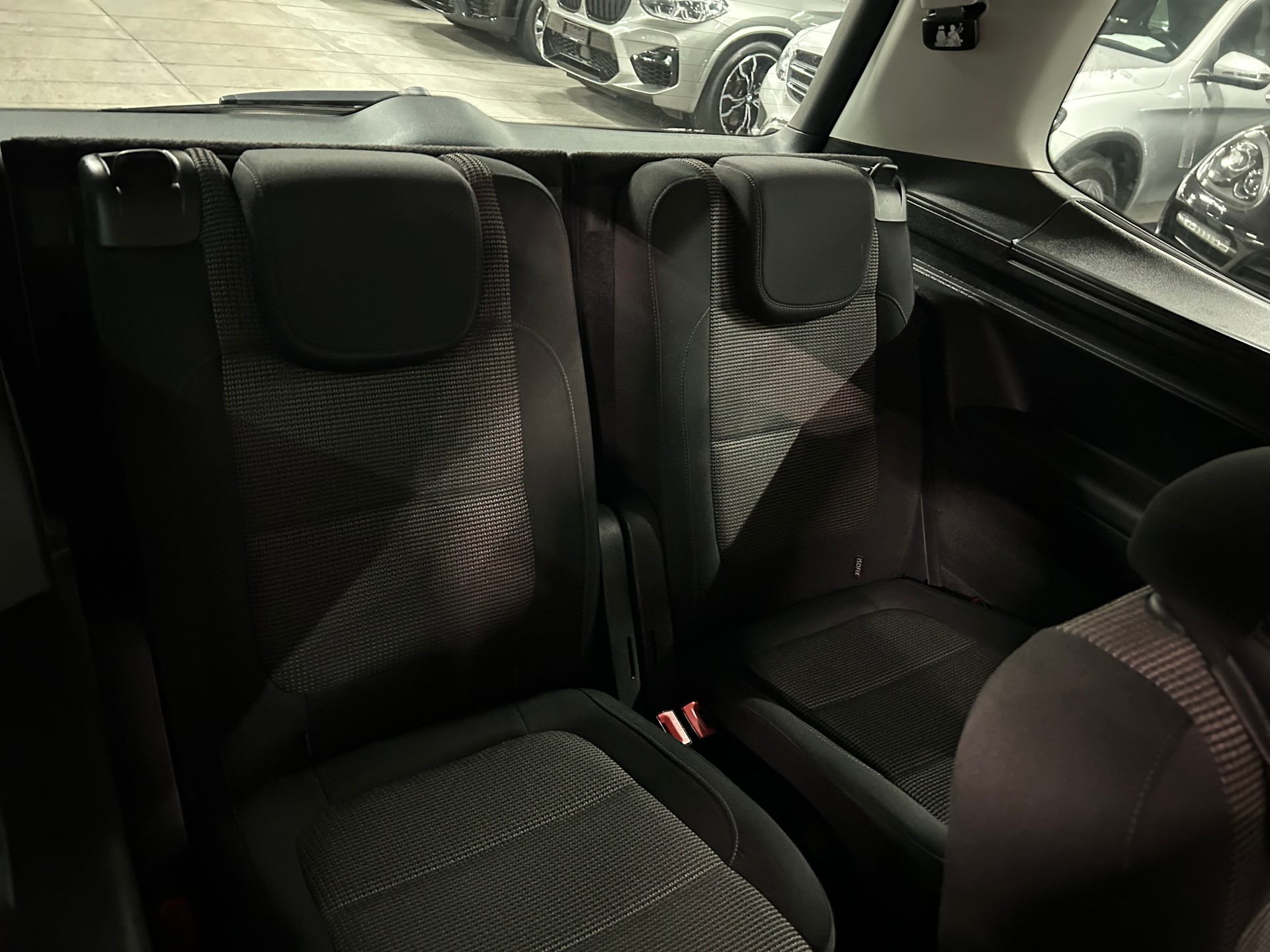 VW Sharan 2.0 TDI 4Motion 7 Plätze-image-15