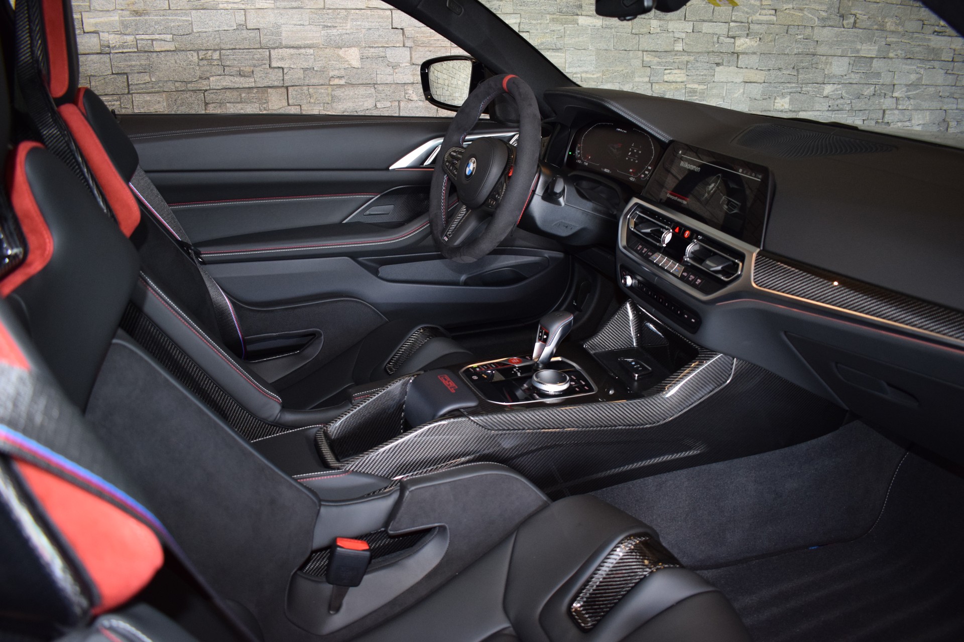 BMW M4 CSL Coupé-image-9