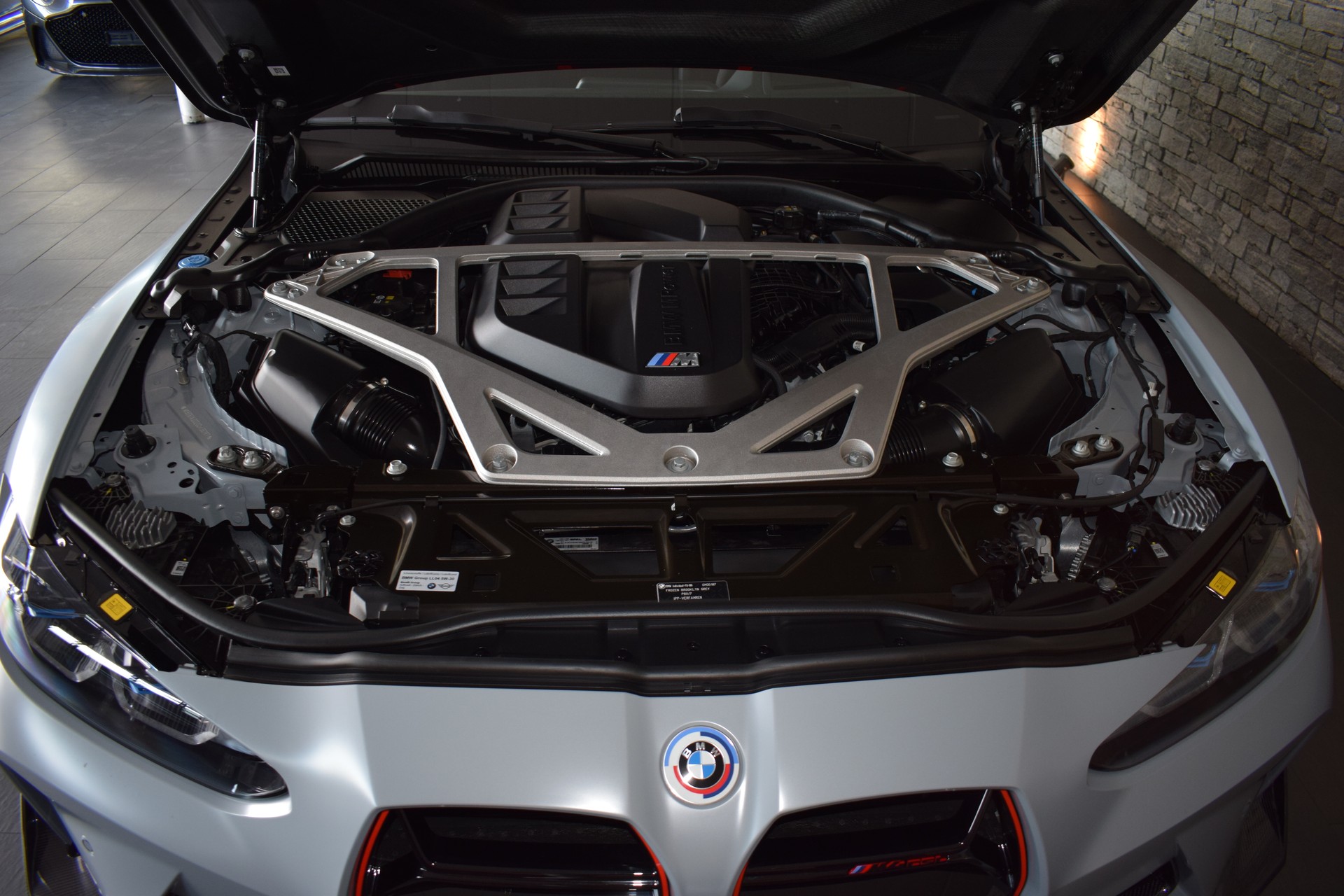 BMW M4 CSL Coupé-image-21